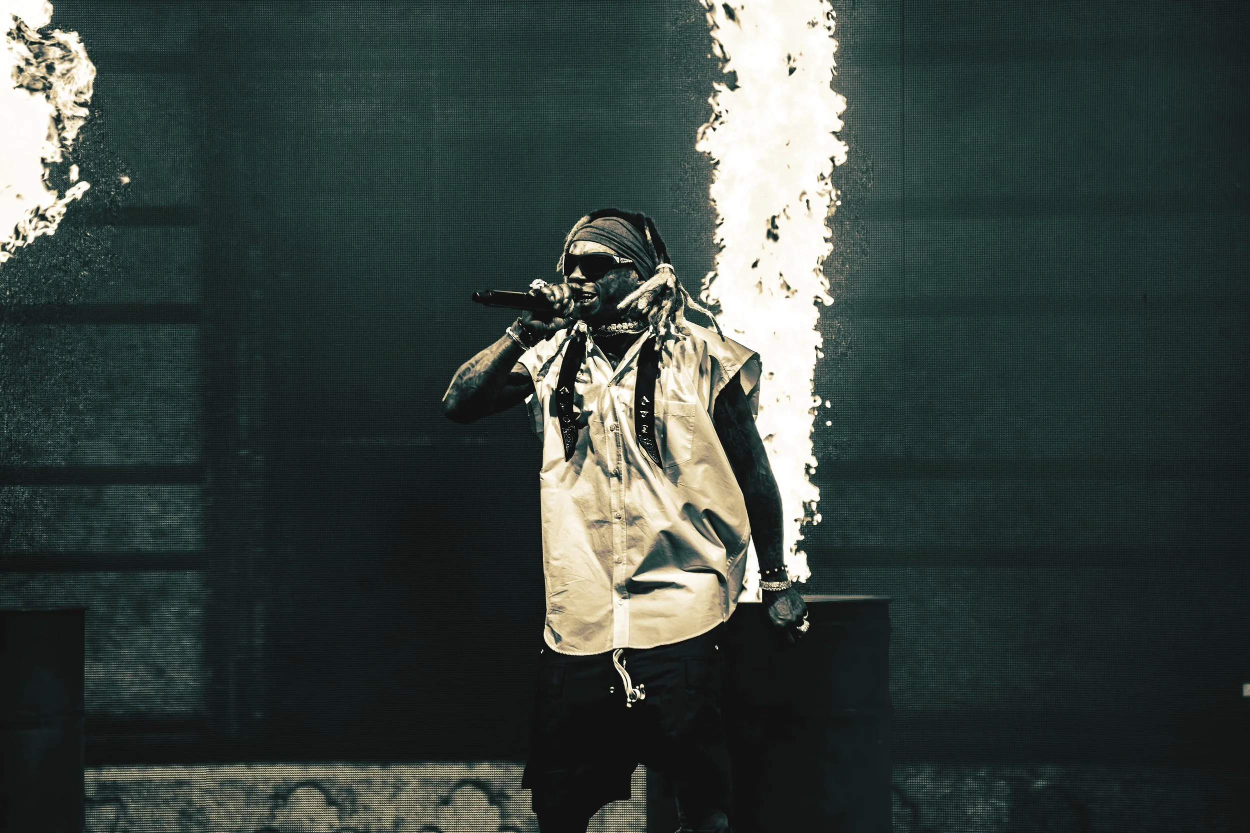 Lil-Wayne-Phoenix-AZ-8.29.25-by-Prince-garcia-Vatergalaxis-02.jpg