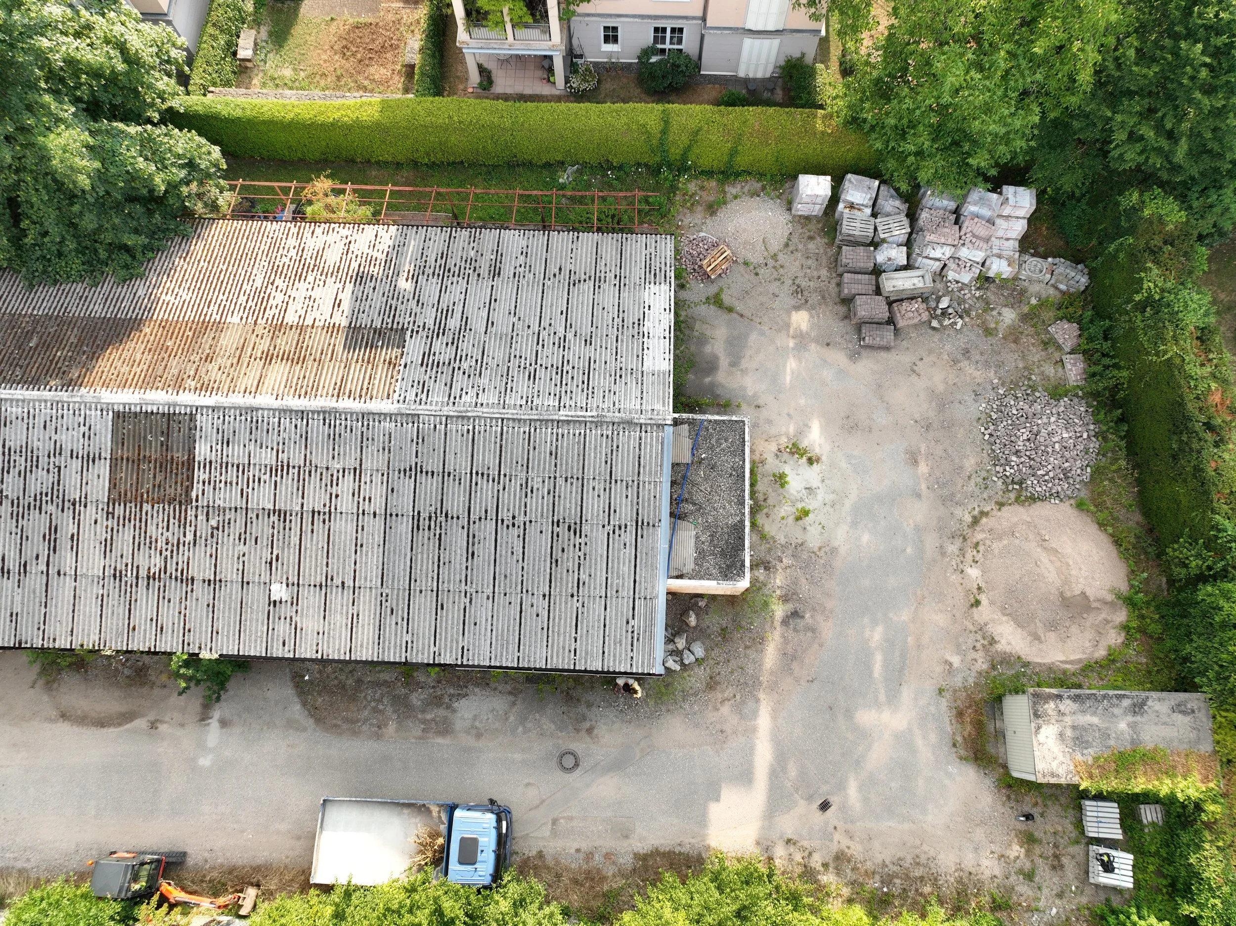 Ein Grundstück, eine alte Halle und eine Chance