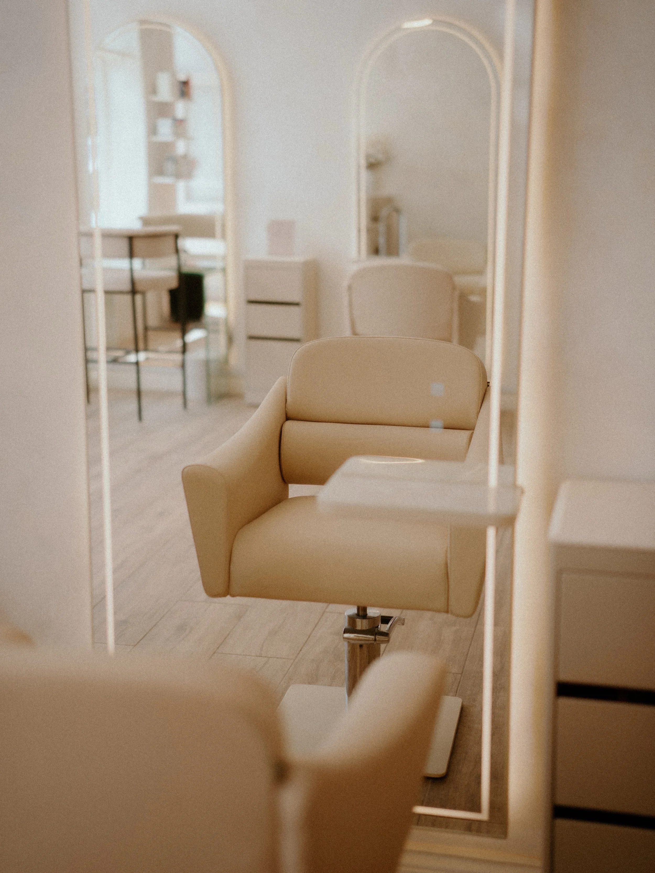 A little glimpse of where the magic happens ✨

So proud of the salon and how far it has come. 
With new ideas floating around every day, it really feels like this is only the beginning. 🫶🏼