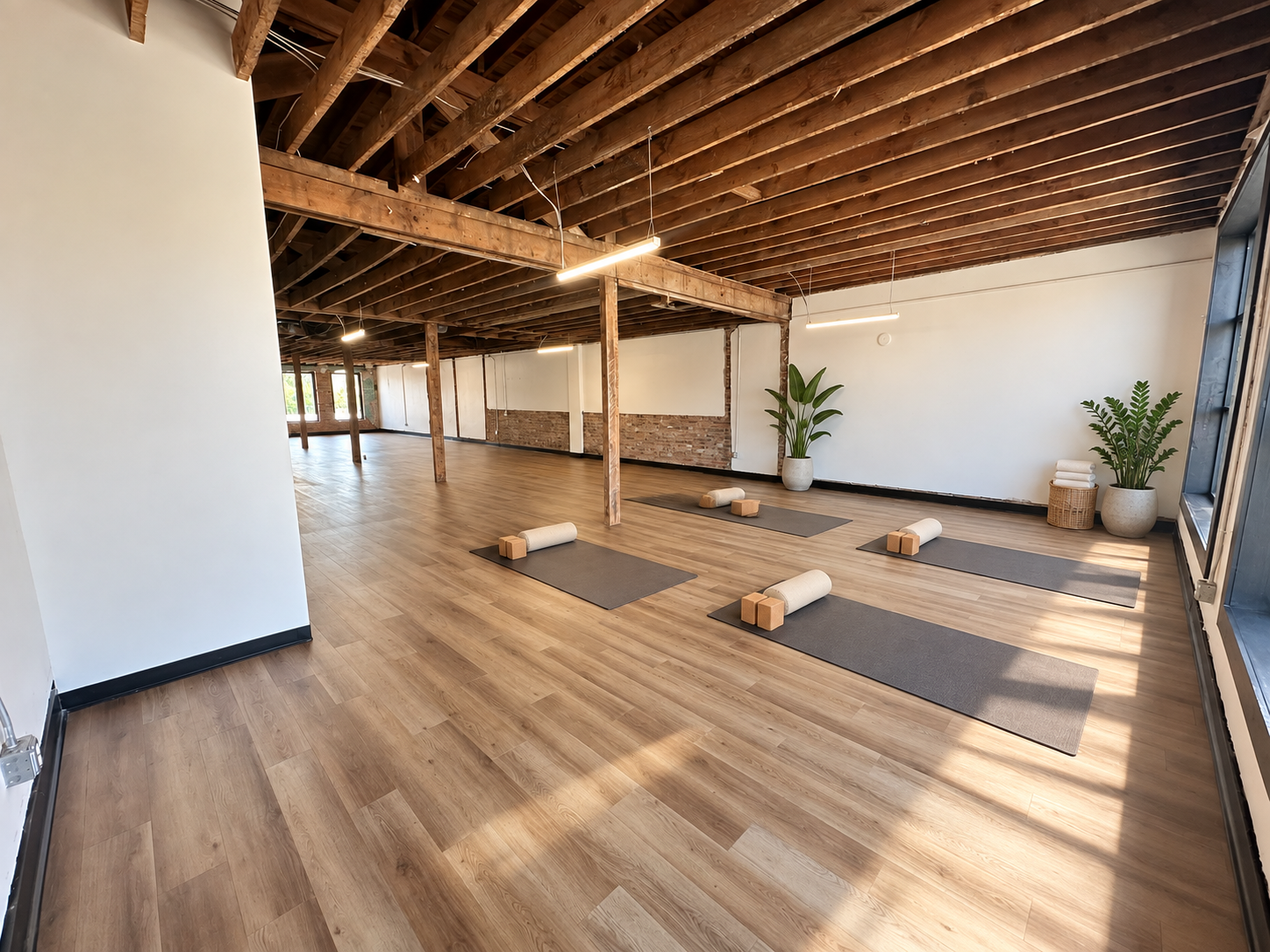 Yoga & wellness classes · Virtual staging
Natural light and an open floor invite yoga, Pilates, meditation, and small-group wellness workshops. Bring mats and teaching tools, and ask about a regular weekly or monthly class block.
