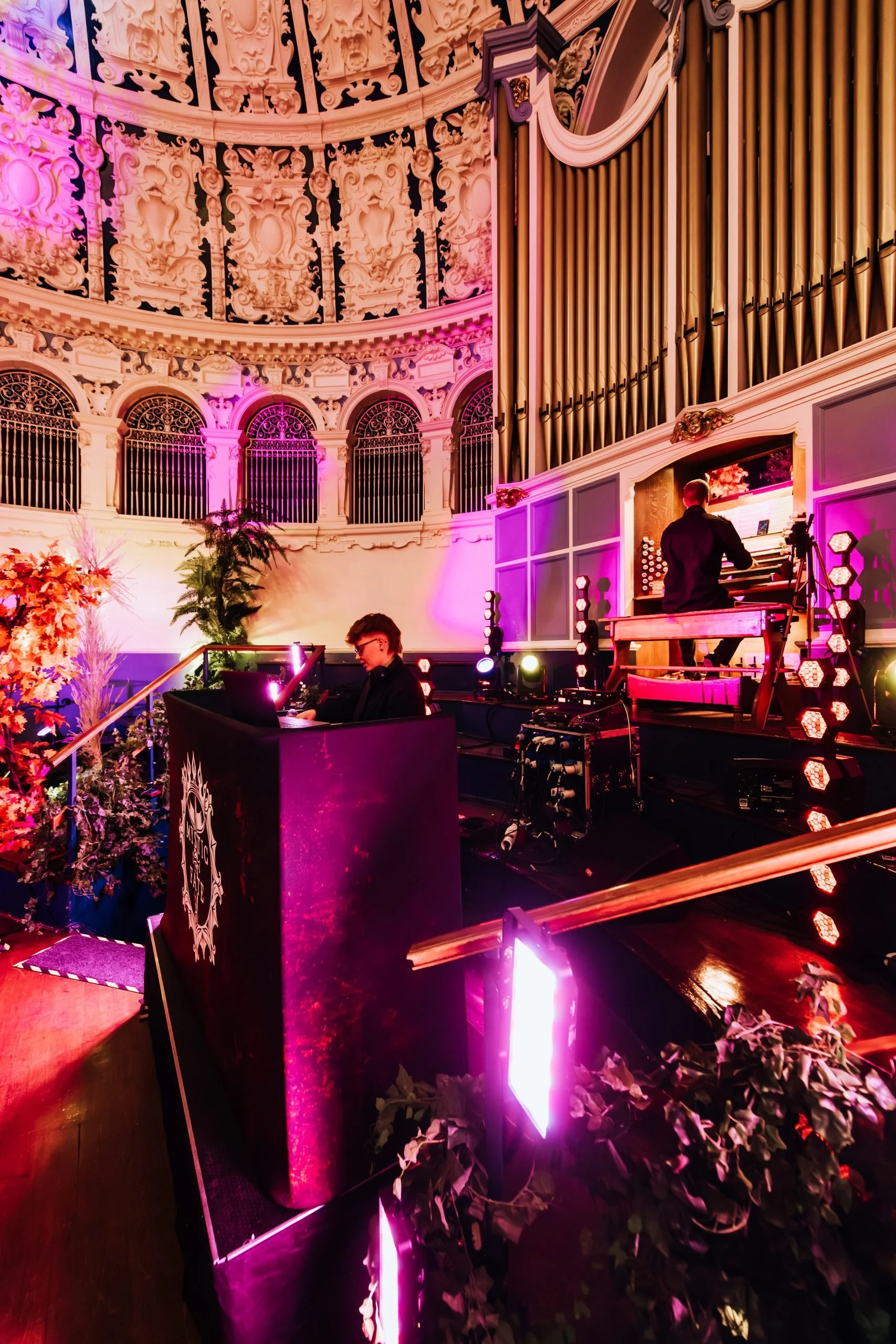Liz_Isles_Photography_Mystic_Fate_Oxford_Ball-771-scaled.jpg