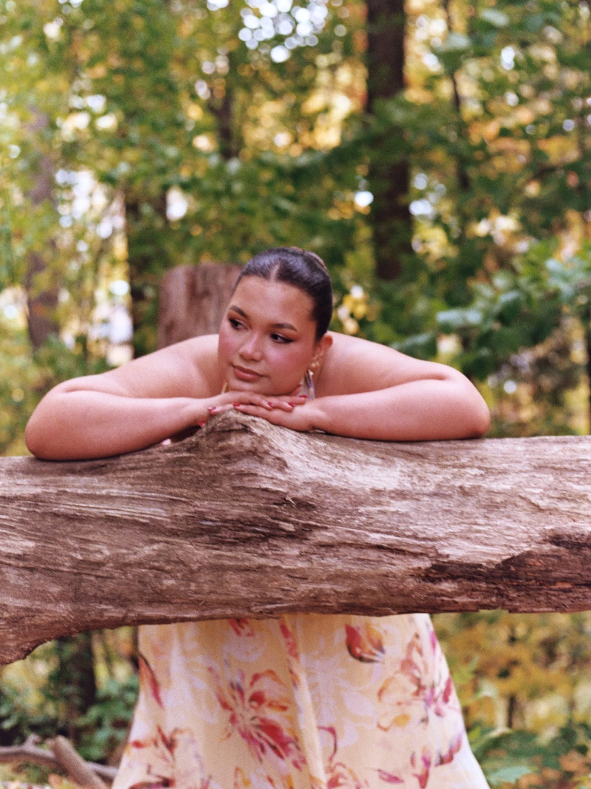 Getting this roll of film back is making me never want to touch a digital camera again🤣😍

#vermontlife #vermontartist #fallphotoshoot