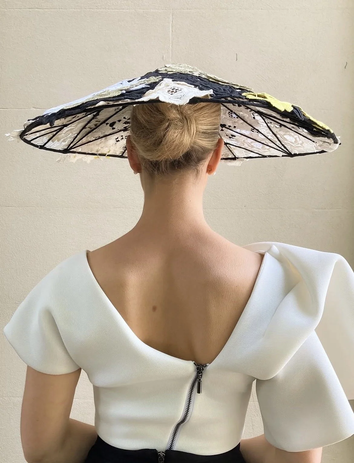 lace-wire-coolie-hat-millinery-award-melbourne.jpg