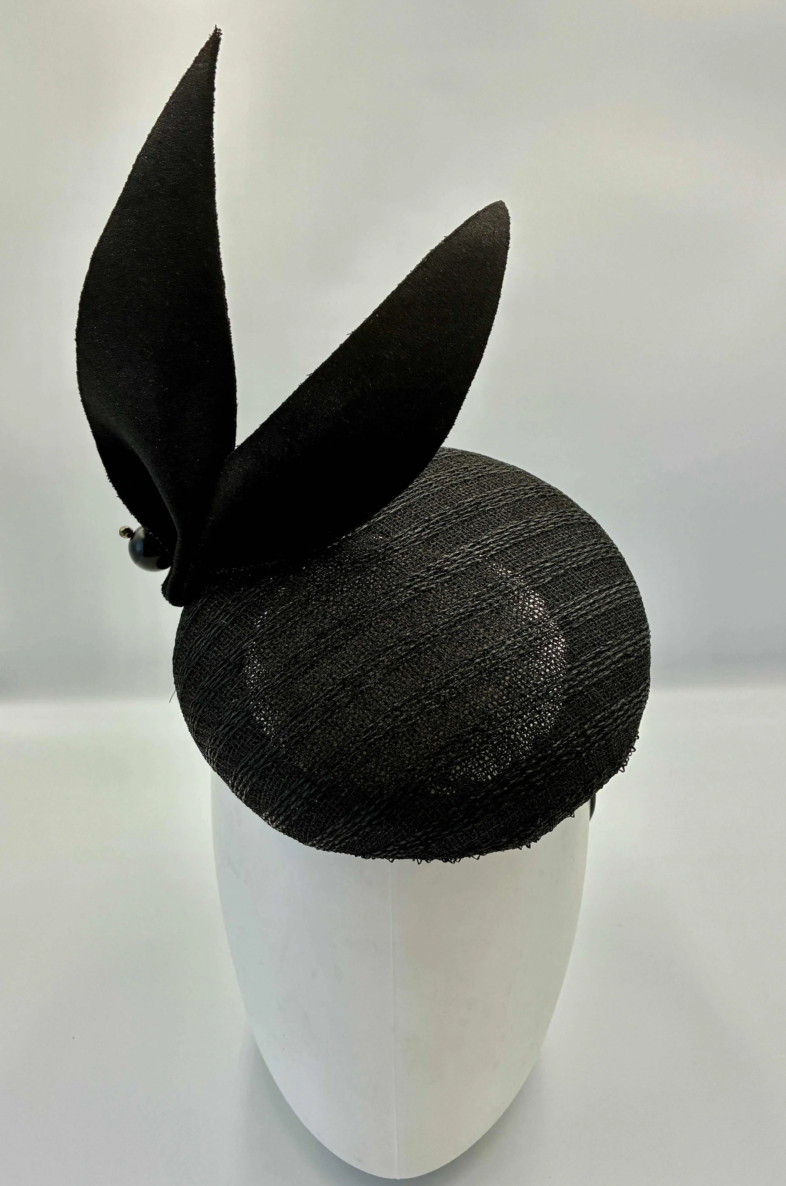 black-straw-button-black-stripe-overlay-2.jpeg
