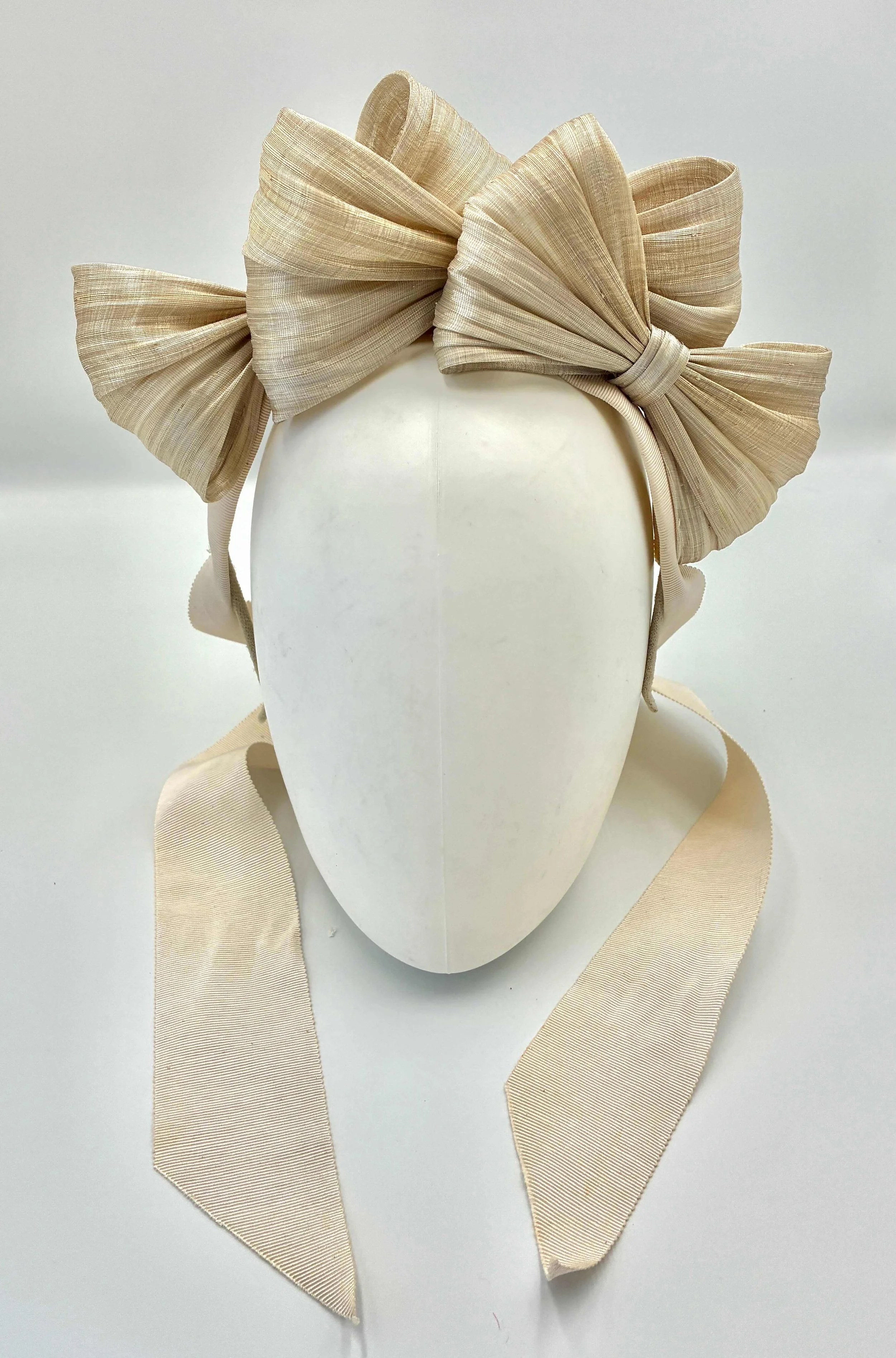 oyster-abaca-bows-headband.jpeg