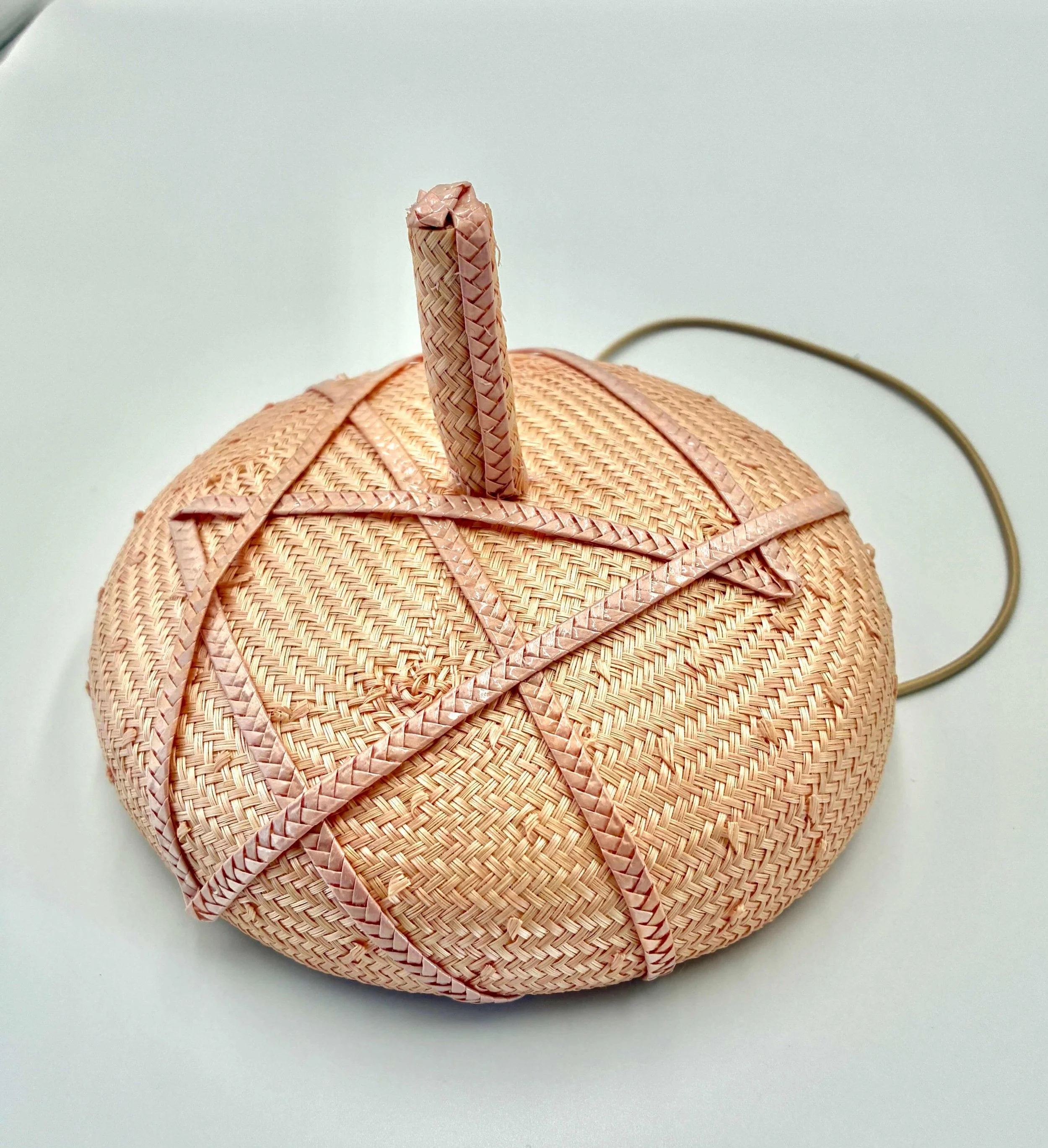 shell-pink-braid-detail-straw-button-2.jpeg