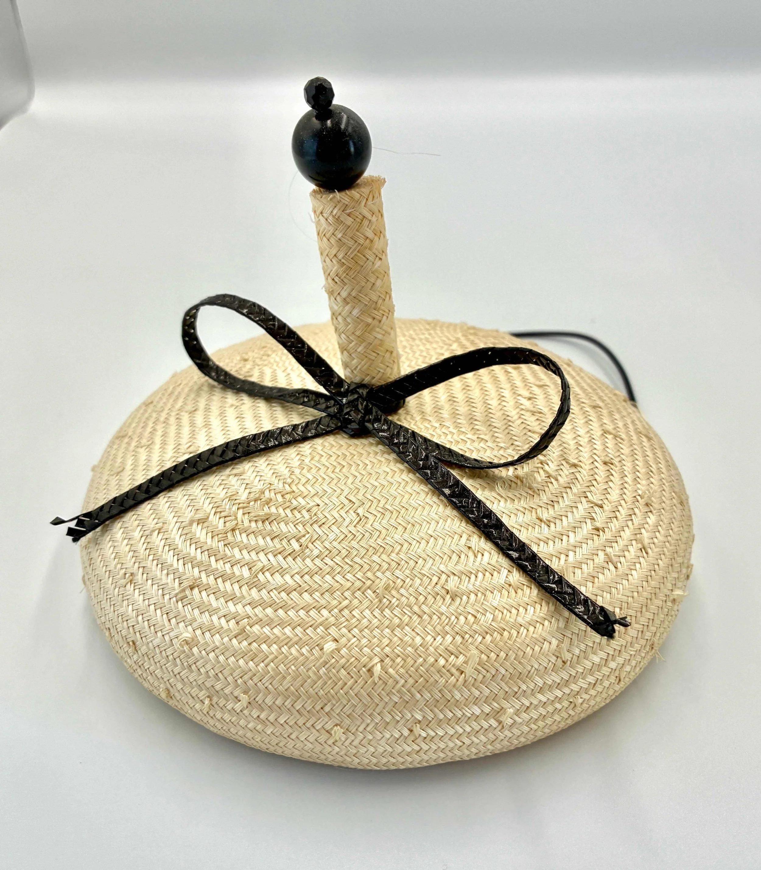 cream-straw-button-bow-bead-detail.jpeg