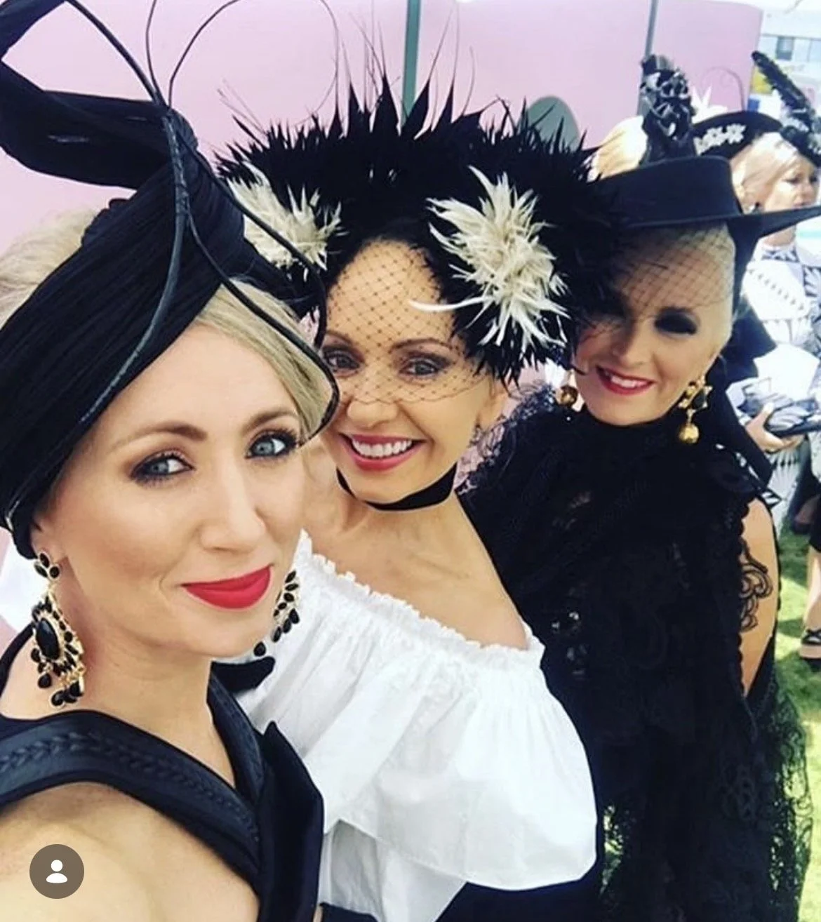 Black-white-feather-headband-sculpural-fotf-millinery.jpg