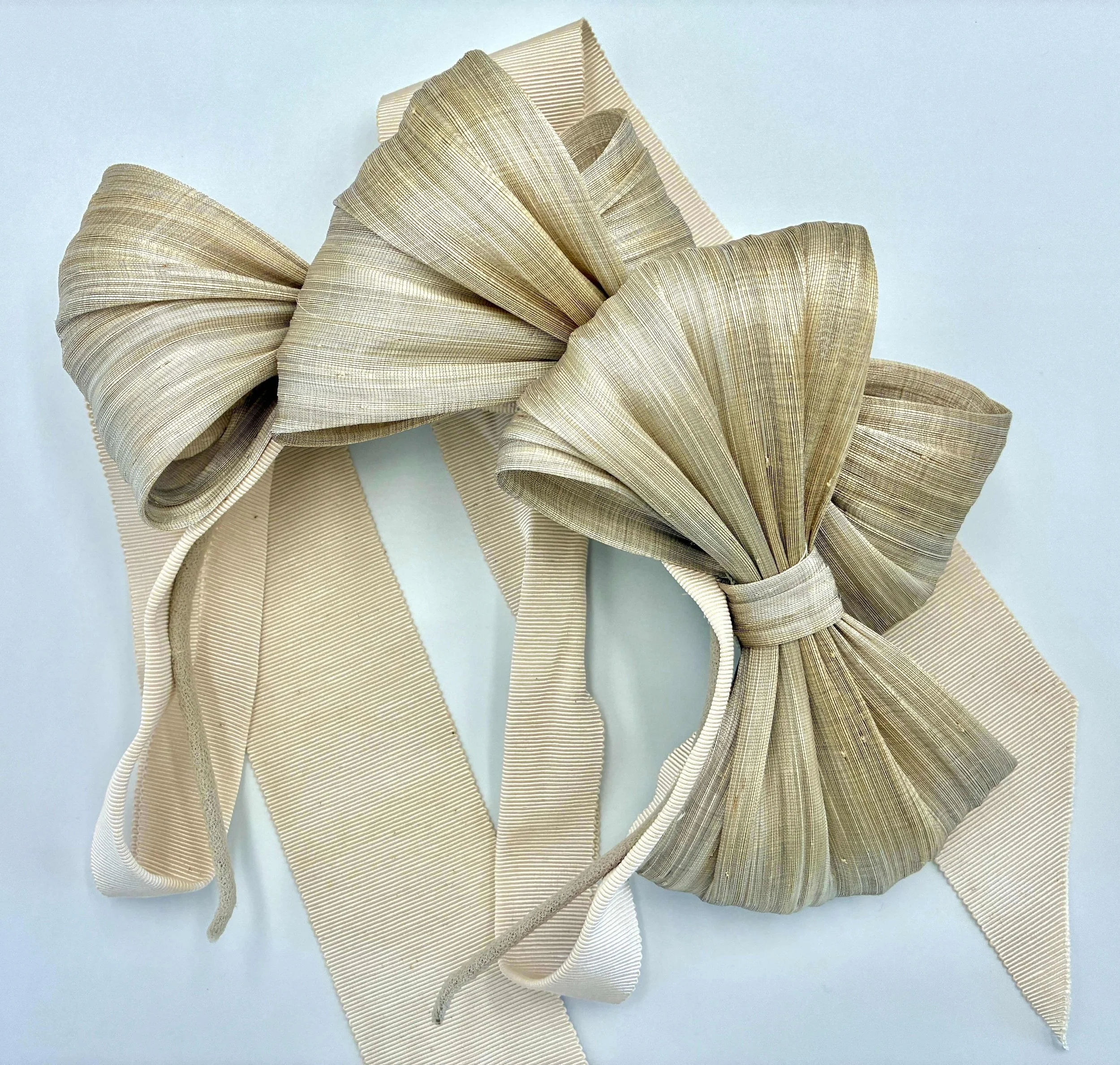 oyster-abaca-bows-headband-2.jpeg