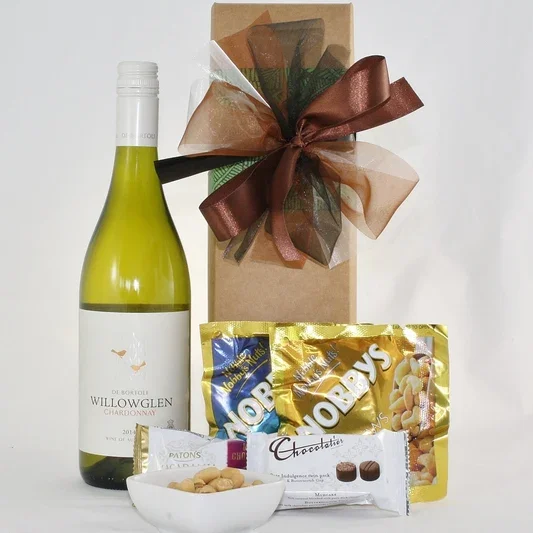 Wine-Lovers-03_b6fe9ba0-a144-4bed-b20f-7e9523d9bf3a.jpg.webp