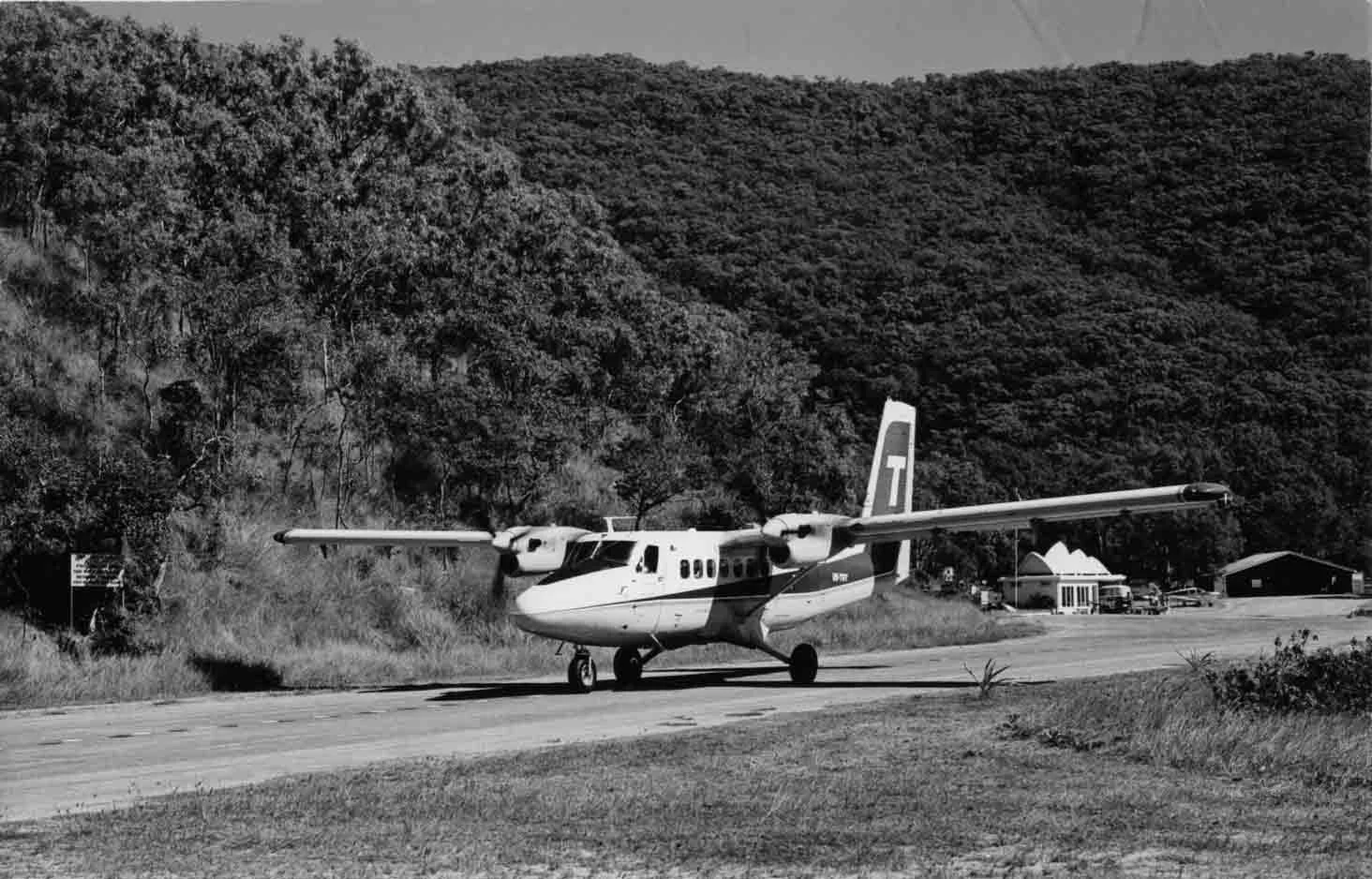 Twin Otter at Brampton Island