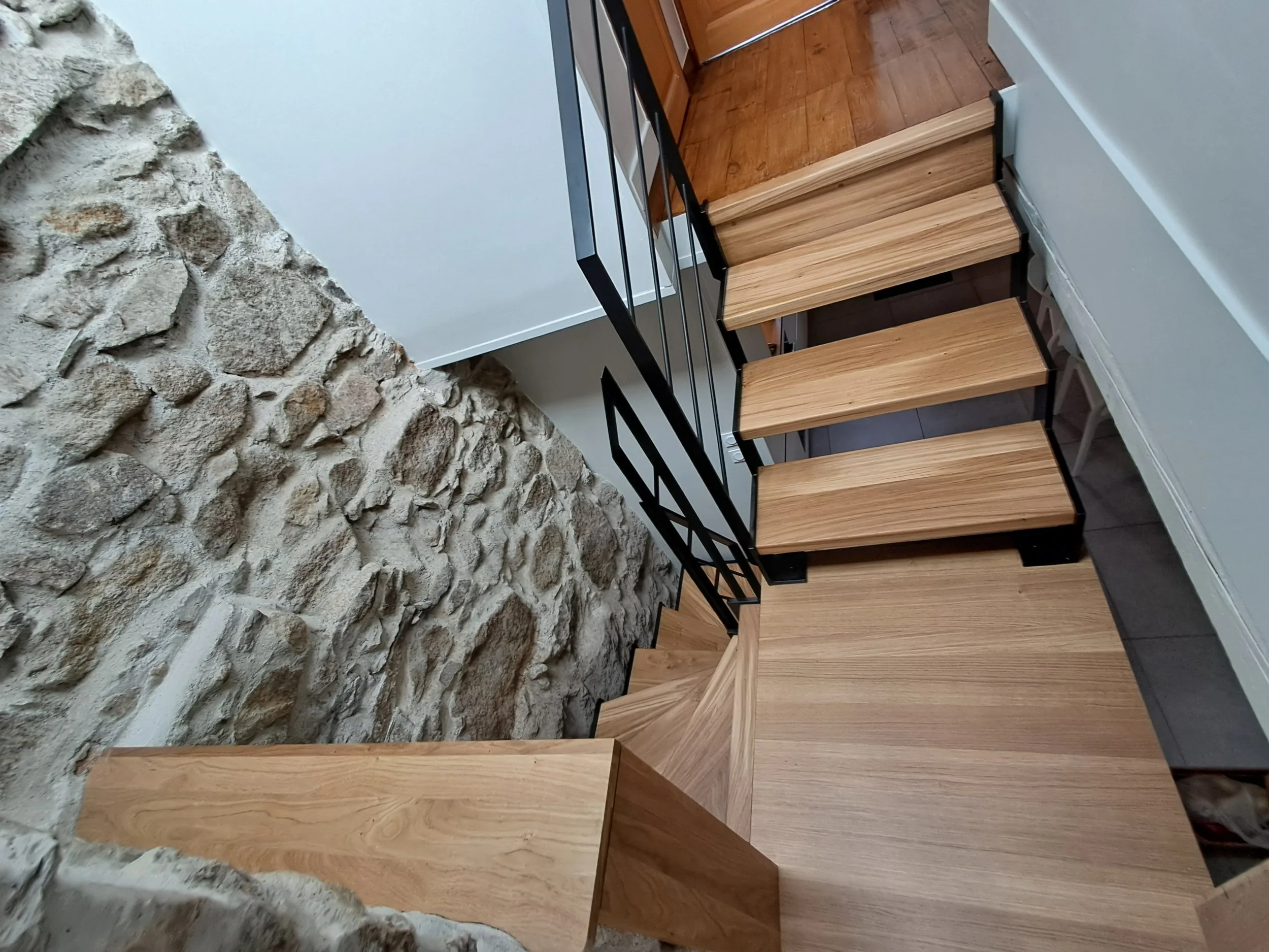 14 MAISON C.jpg