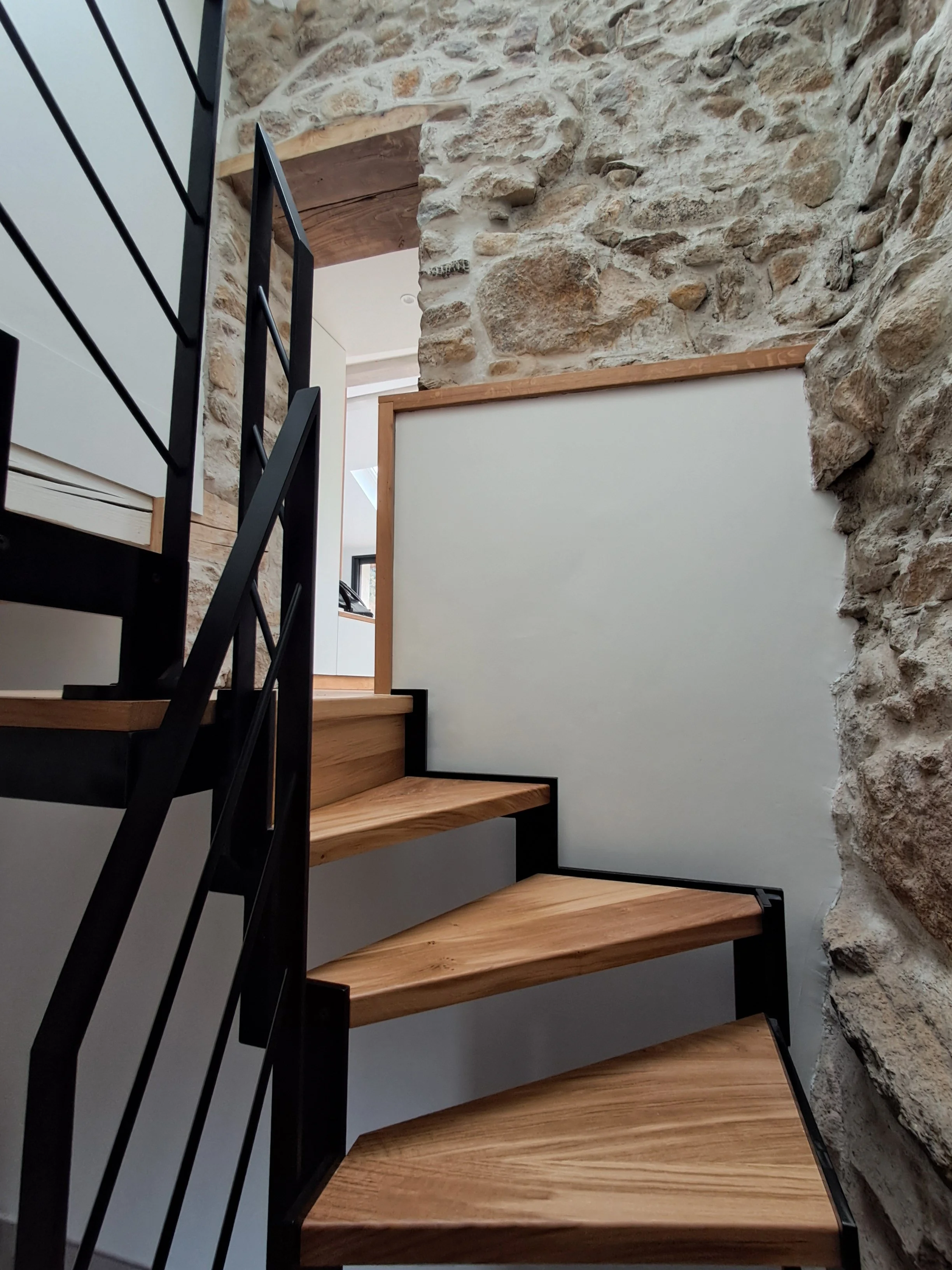 16 MAISON C.jpg