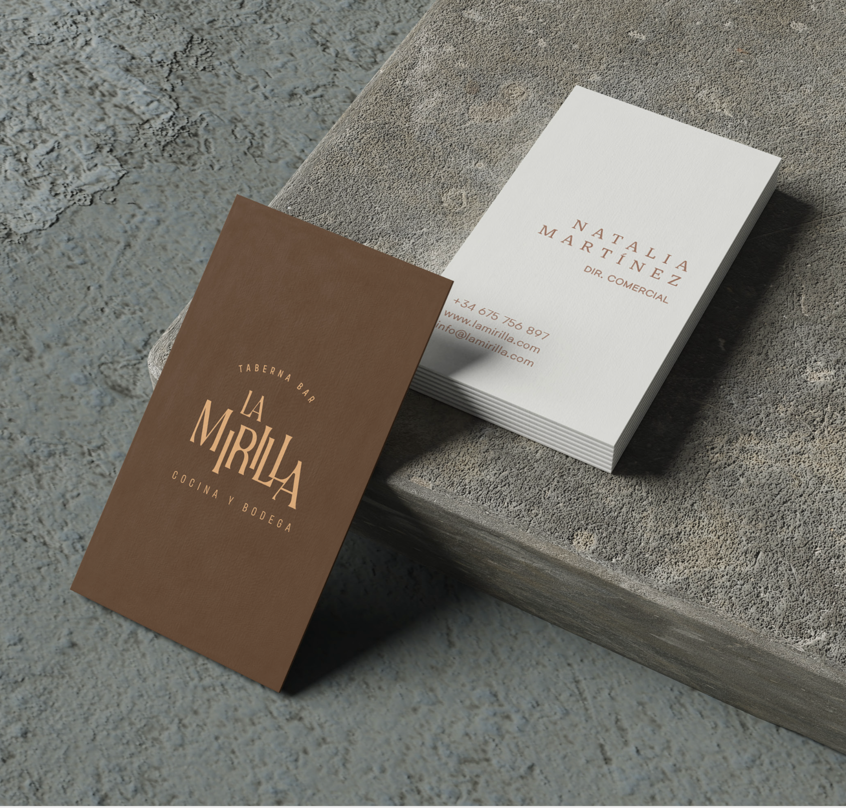 Tarjetas de visita para La Mirilla, bar de tapas y bodega — diseño de identidad corporativa.
