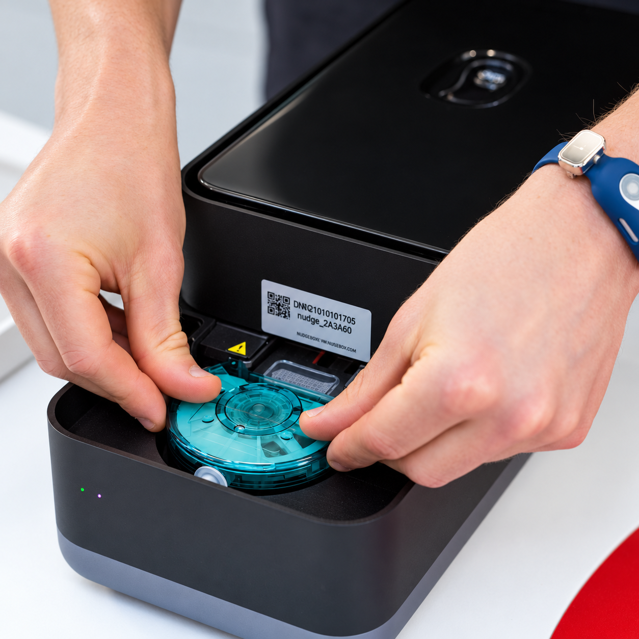 Loading a turquoise cartridge.png