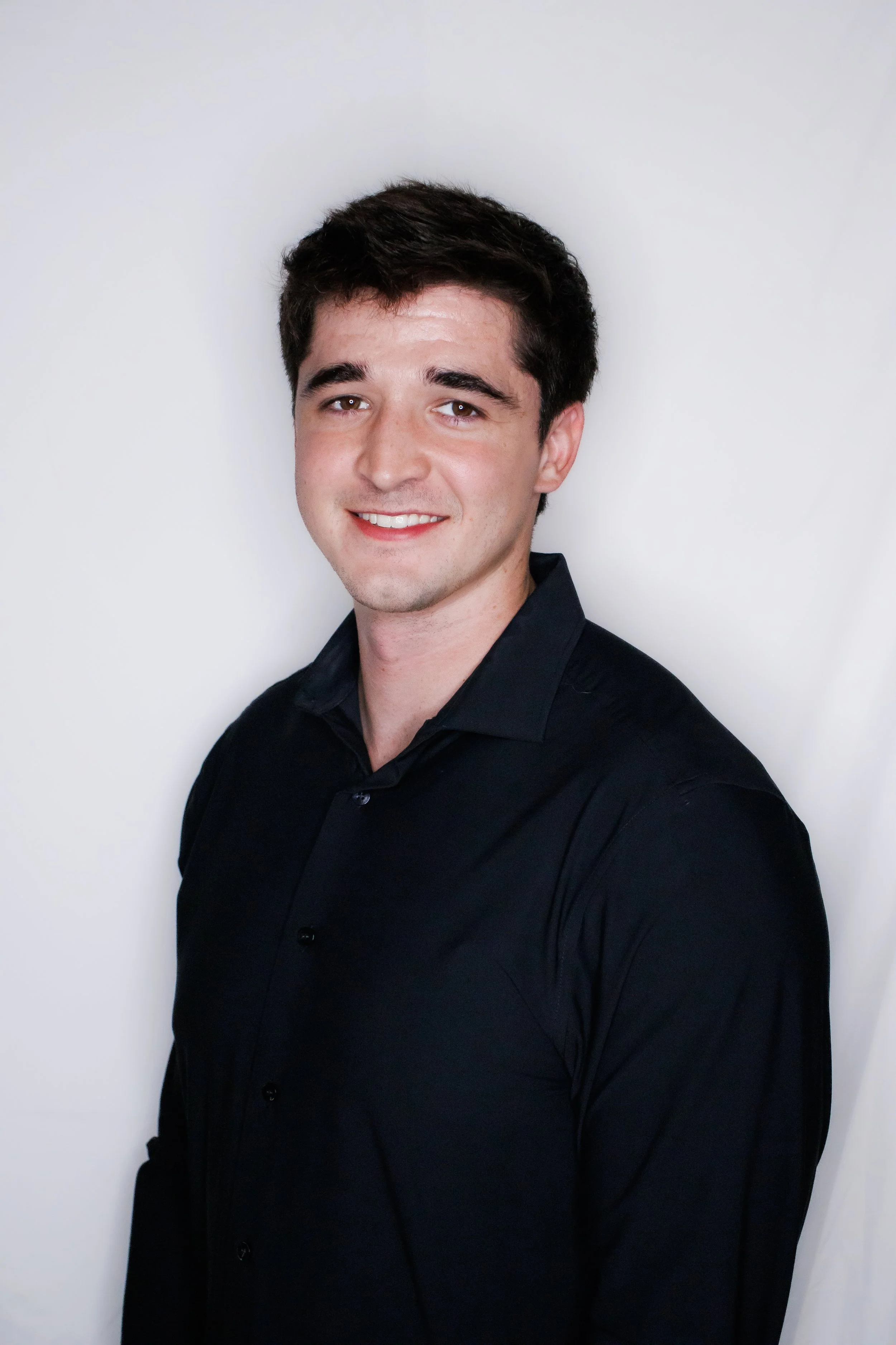 zachheadshots-02.jpg