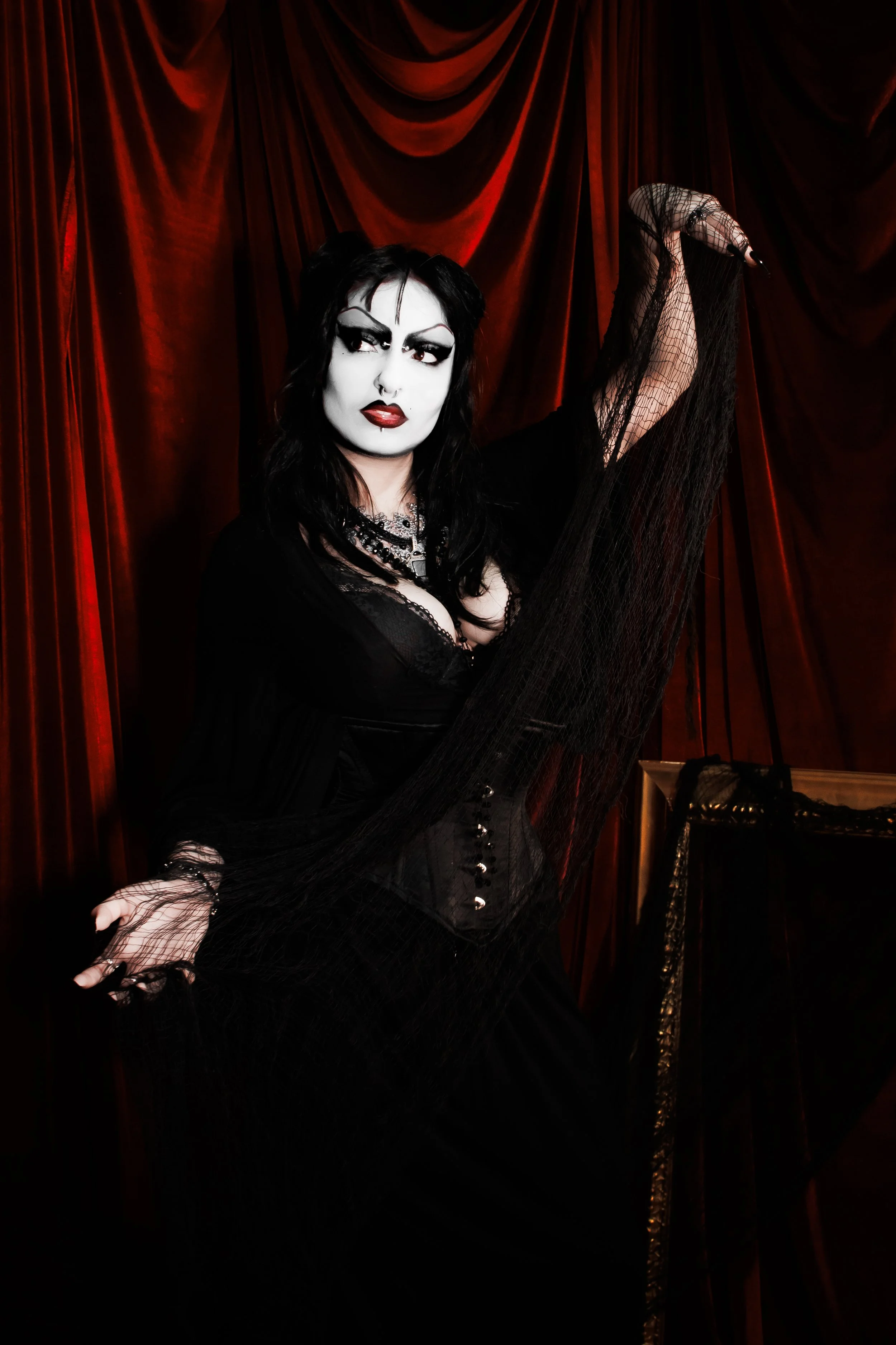 goth1-15.jpg
