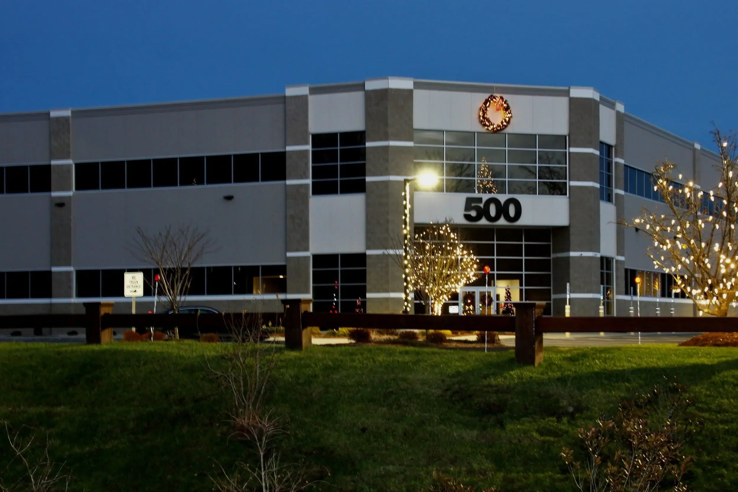 Fragrance Manufacturer Botanical Extracts Manufacturer