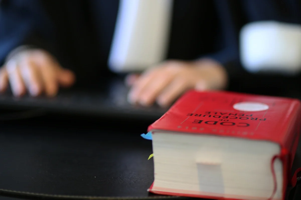 L’effacement de la peine dans le droit pénal français