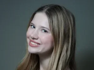 anna+grace+baker+headshot.webp