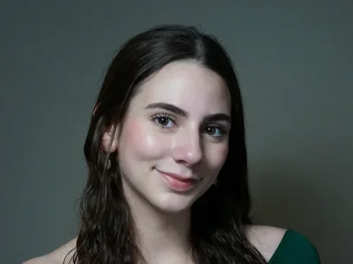 Leila+H+headshot.webp