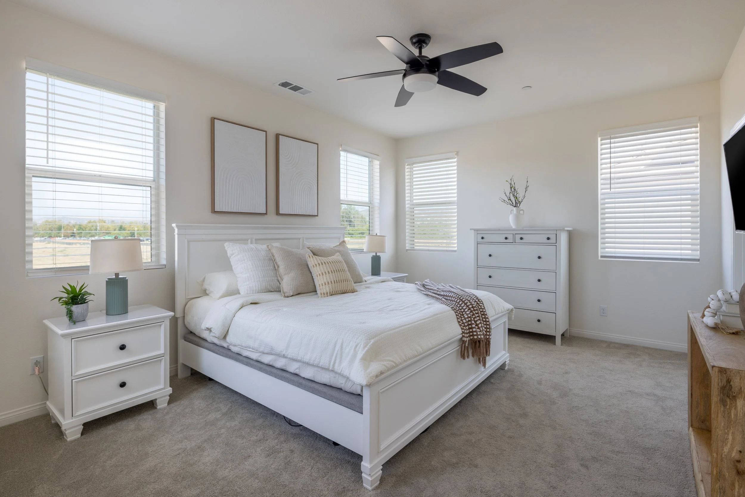 11-9392 Songbird Way TCH web-18.jpg