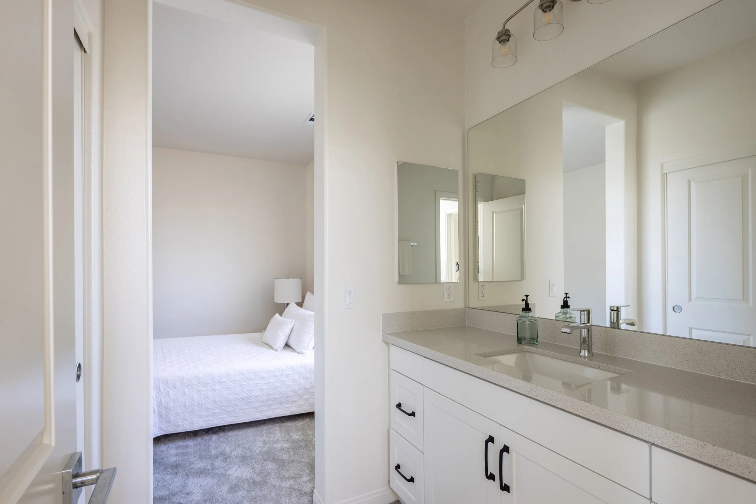 16.1-BedroomSB3_final.jpg