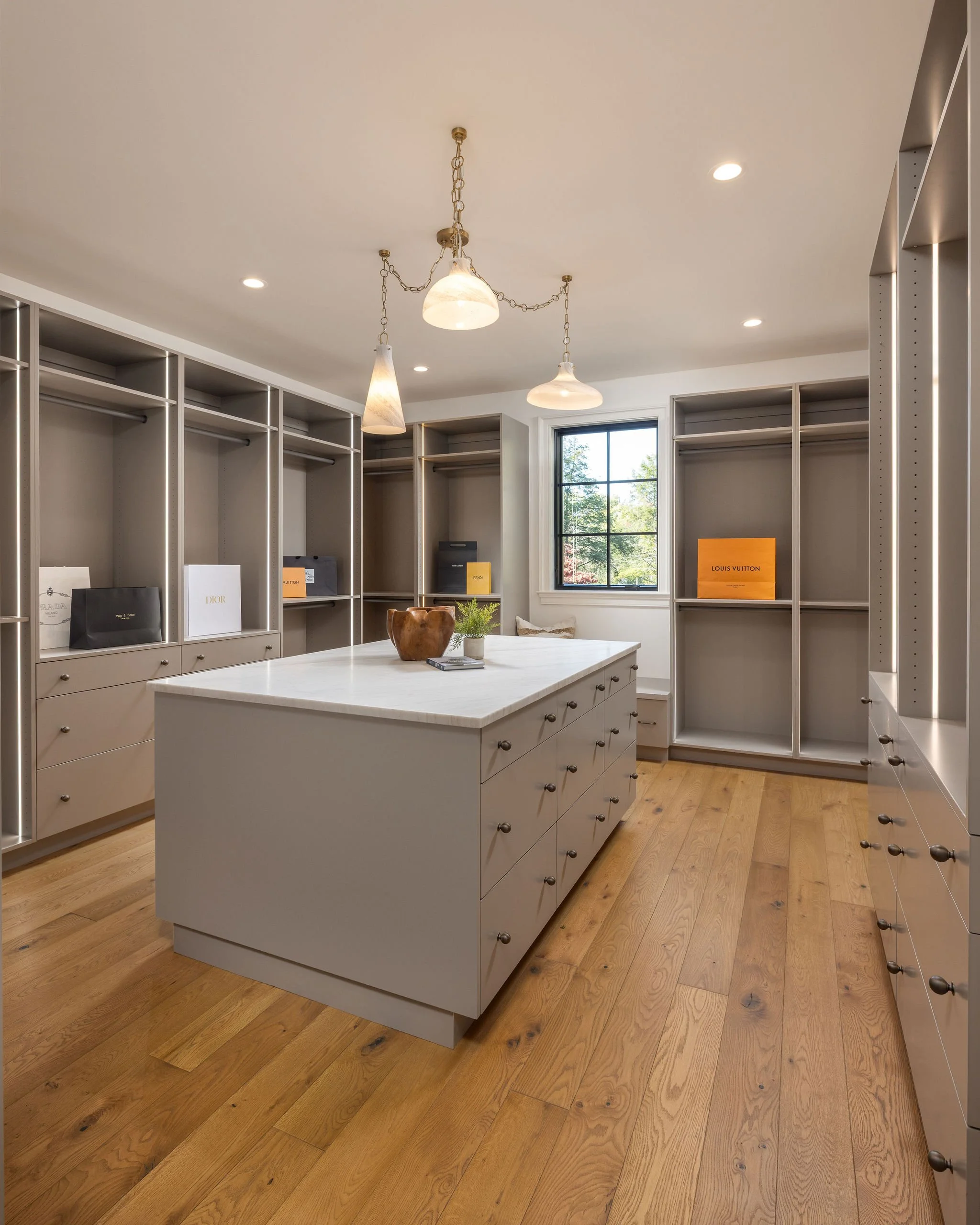 1509WoodacreDr.int.017.jpg