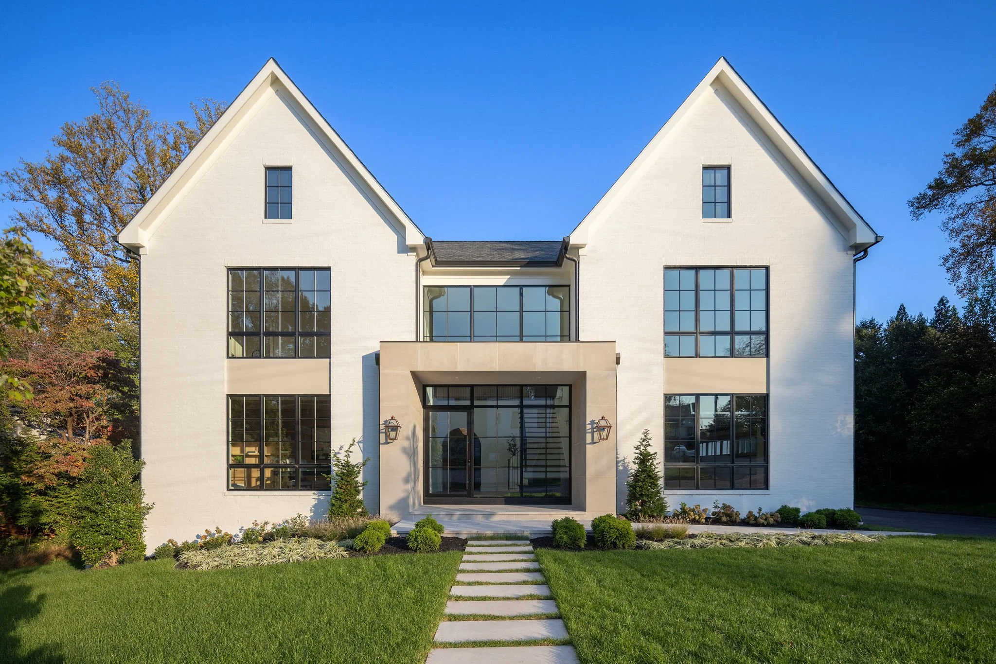 1509WoodacreDr.ext.001.jpg