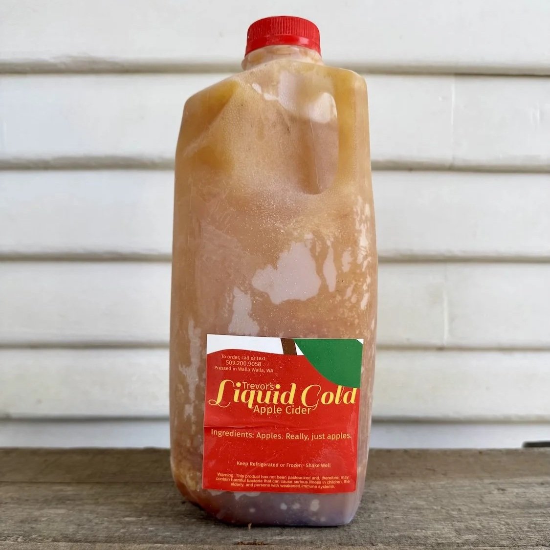 Trevors+Liquid+Gold+Apple+Cider+Fresh+Pressed+Half+Frozen+Gallon+Jug.jpg