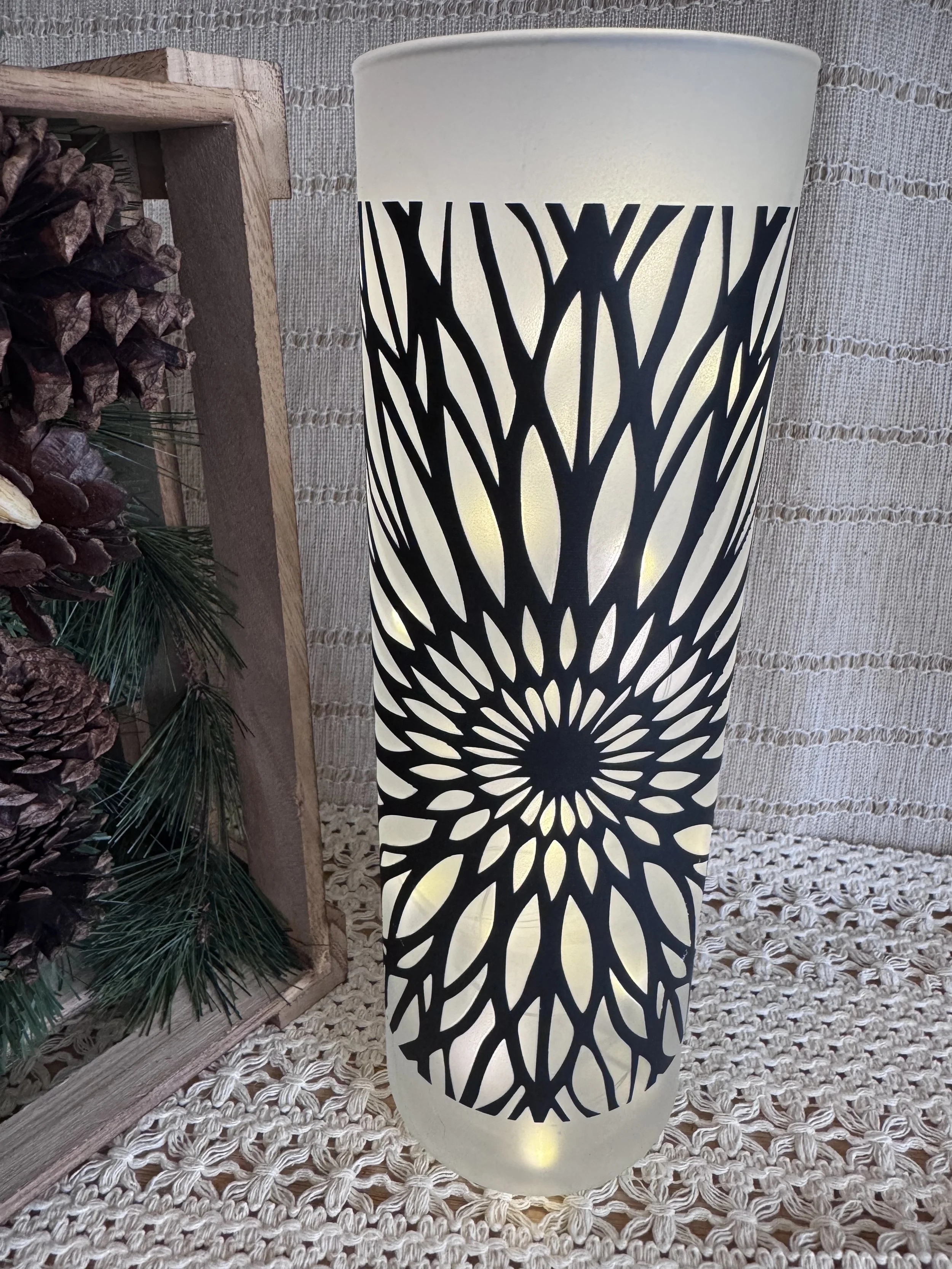 Frosted Glass Lamp with Sunflower and Soft Yellow Glow