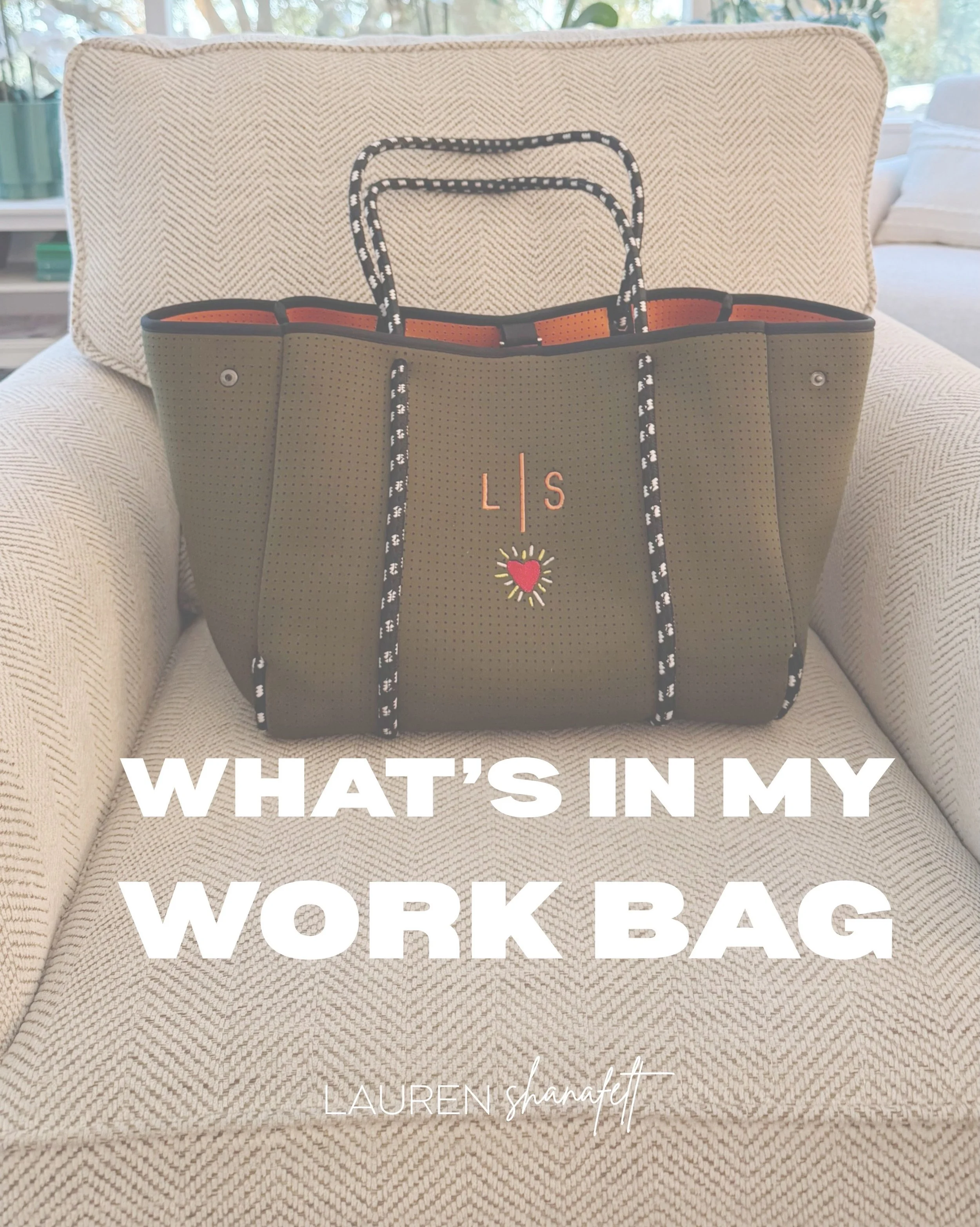 What&rsquo;s in my work bag 👀