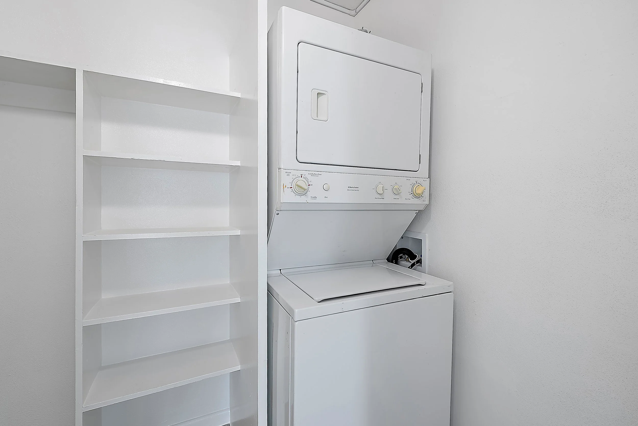 360 Fiesta Avenue, Apt E206 & D107-8.jpg