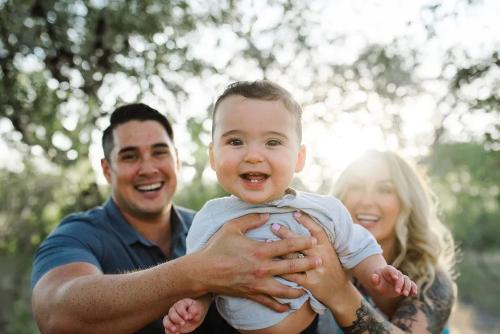 Abby+Kennan+Photographer-San+Antonio+Family+Photographer-San+Antonio+Newborn+Photographer-Downtown+San+Antonio-14.webp