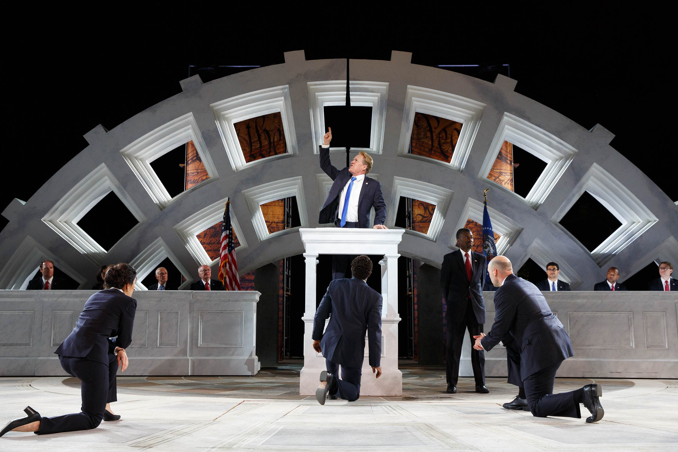 julius-caesar-shakespeare-in-the-park-production-photo-2017-07-hr copy.png