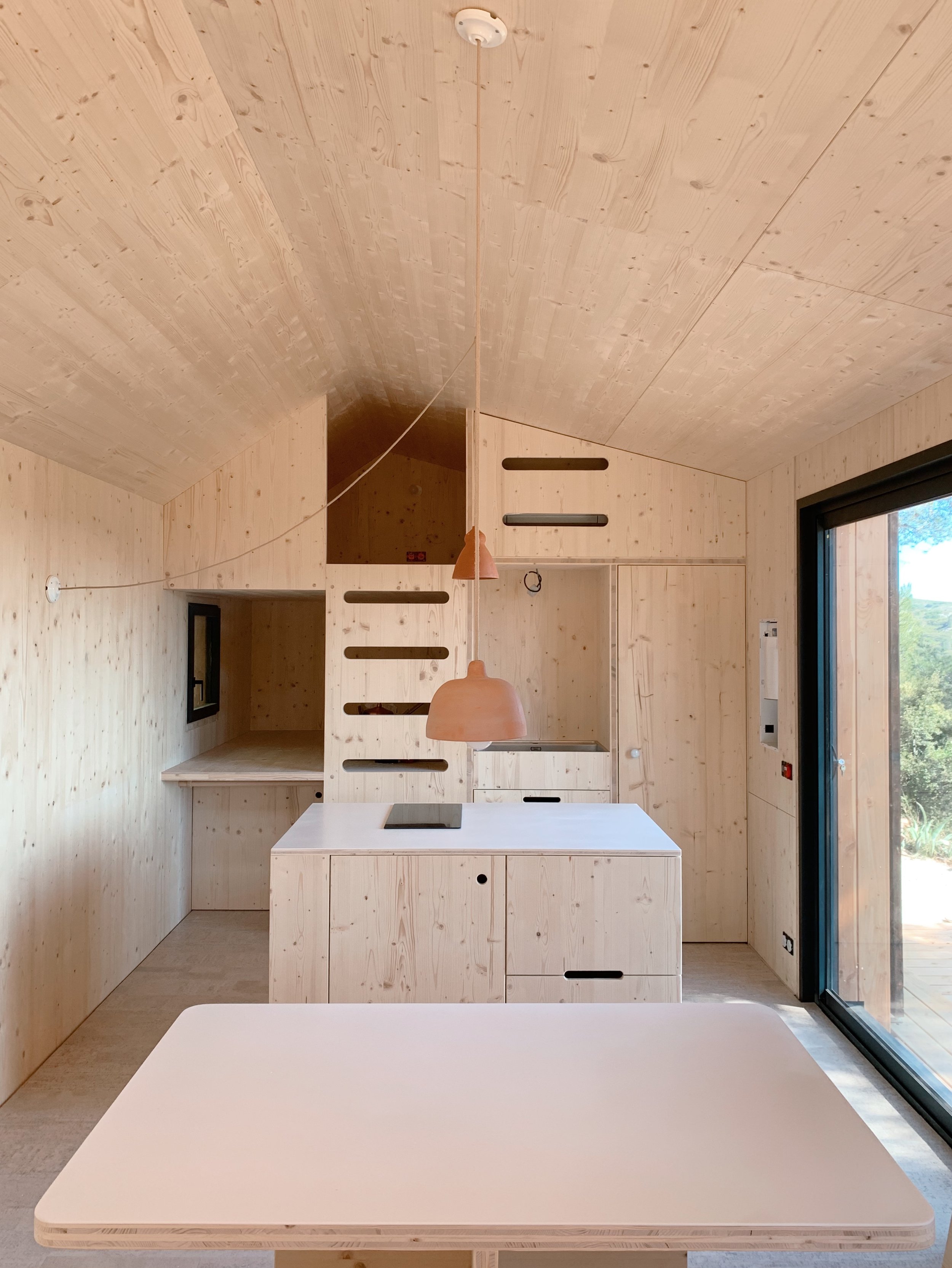 Tiny House, maison en CLT bois
Projet SK
Lieu: Aurons