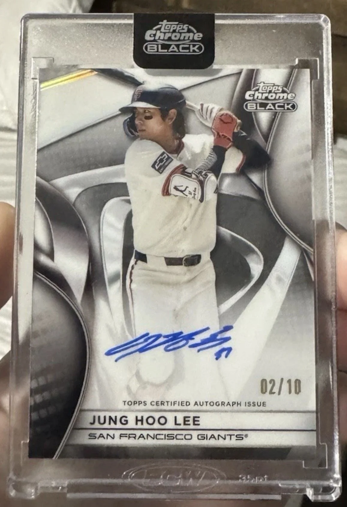 2025 Topps Chrome Black Auto /10 Jung-Hoo Lee