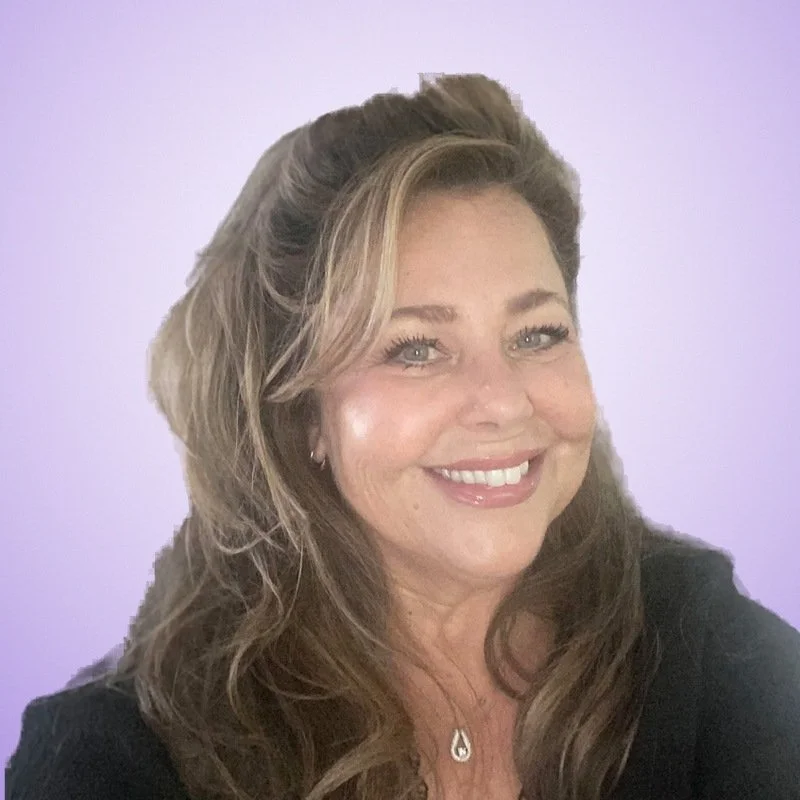 Headshot of CoFounder Jen Jones