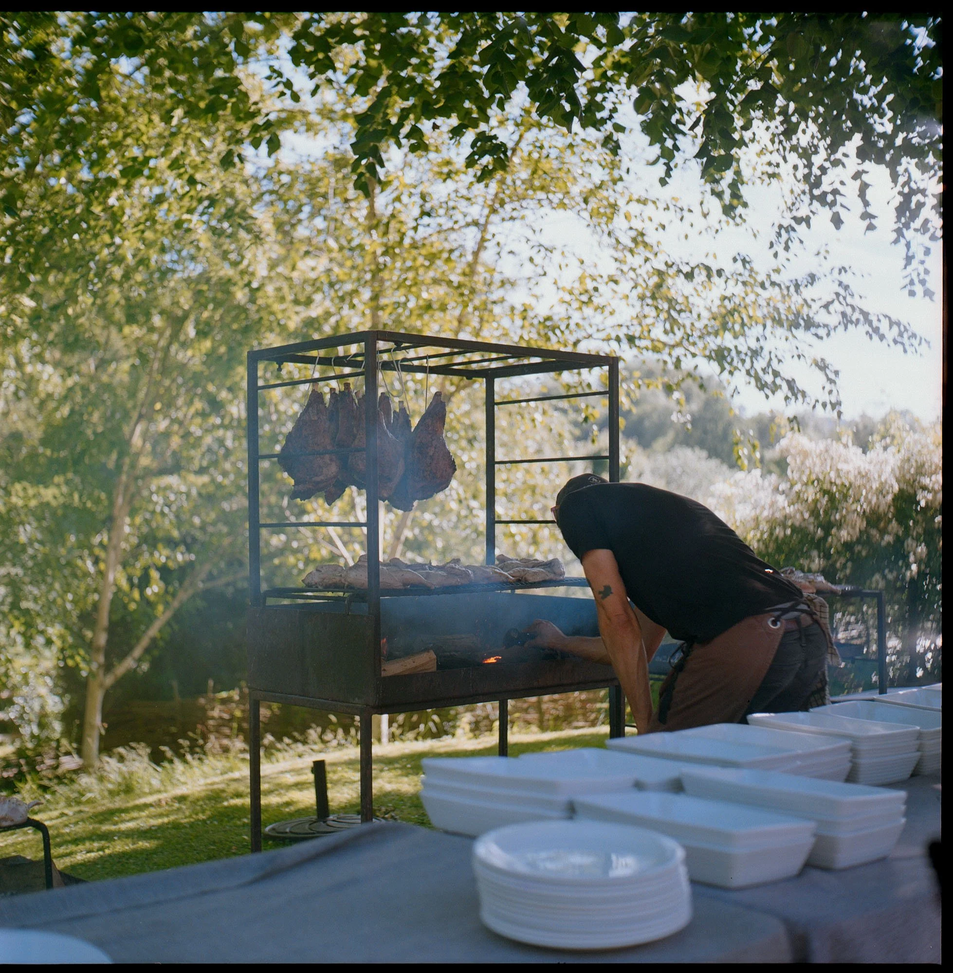 Charlotte_Dormoy_Film_Wedding_Photographer_Owlpen_Manor_Cotswold_Garden_Wedding_10.jpg