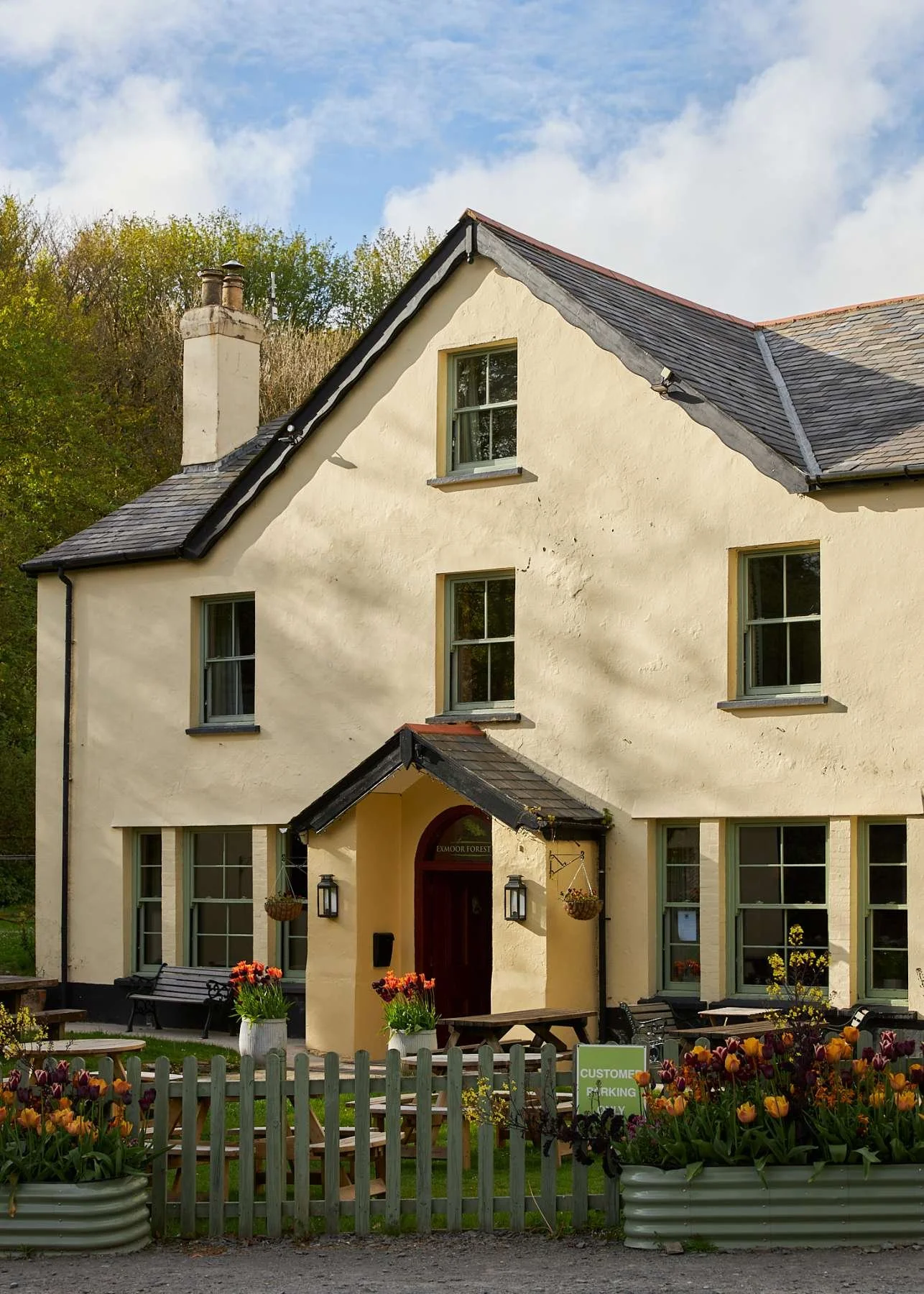 exmoor_forest_inn_exterior.jpg