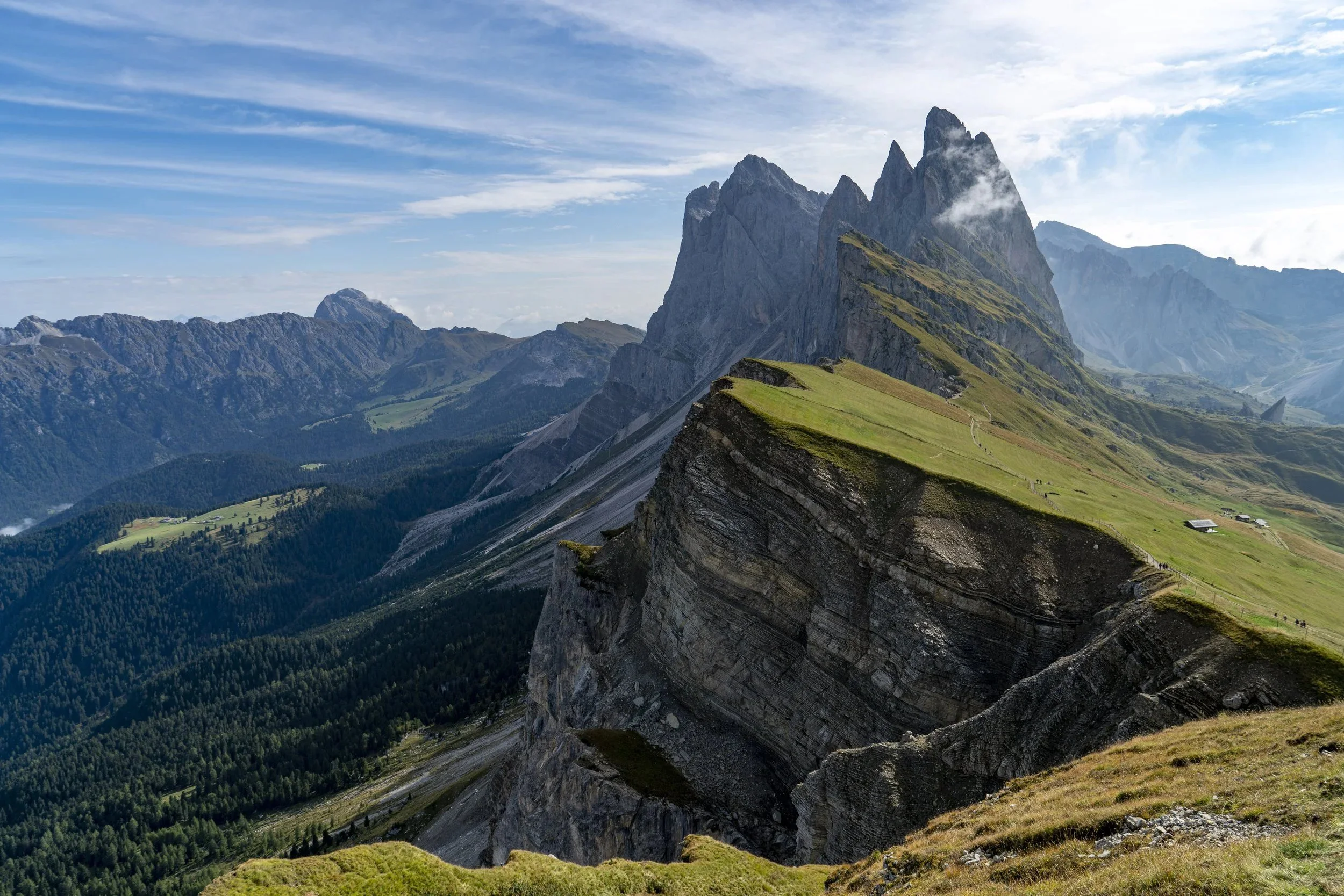 03_seceda_ridge.jpg