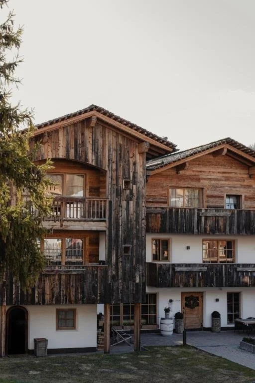 sportony mountain lodges.jpg