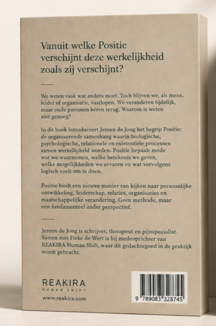 Minimalistische+boekpresentatie+in+beige+tonen.png