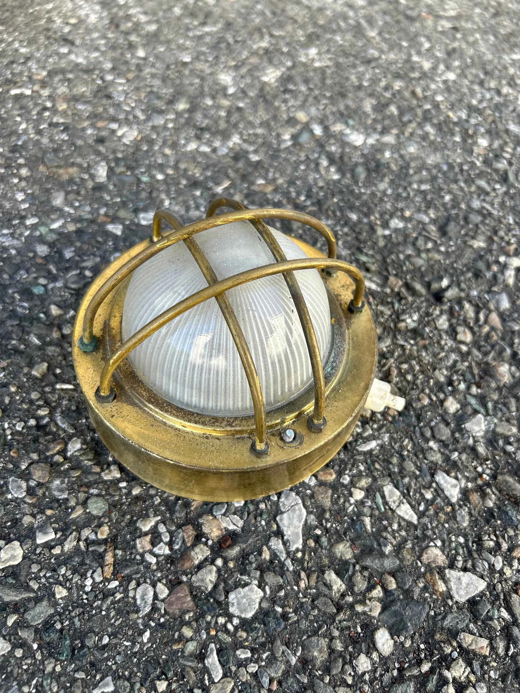 工業黃銅網罩燈｜Industrial Brass Cage Light