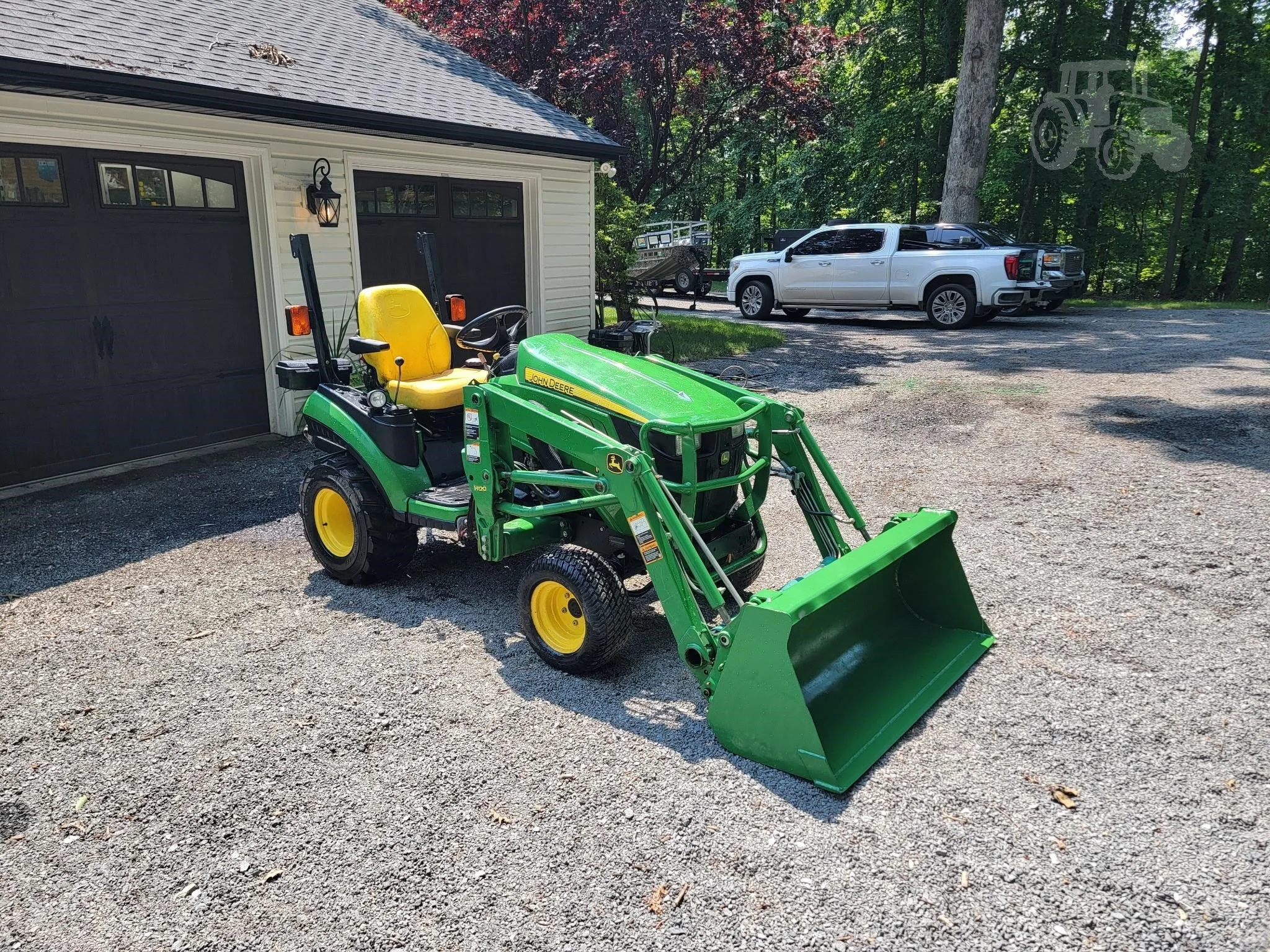 2012 John Deere 1026R | $12,500