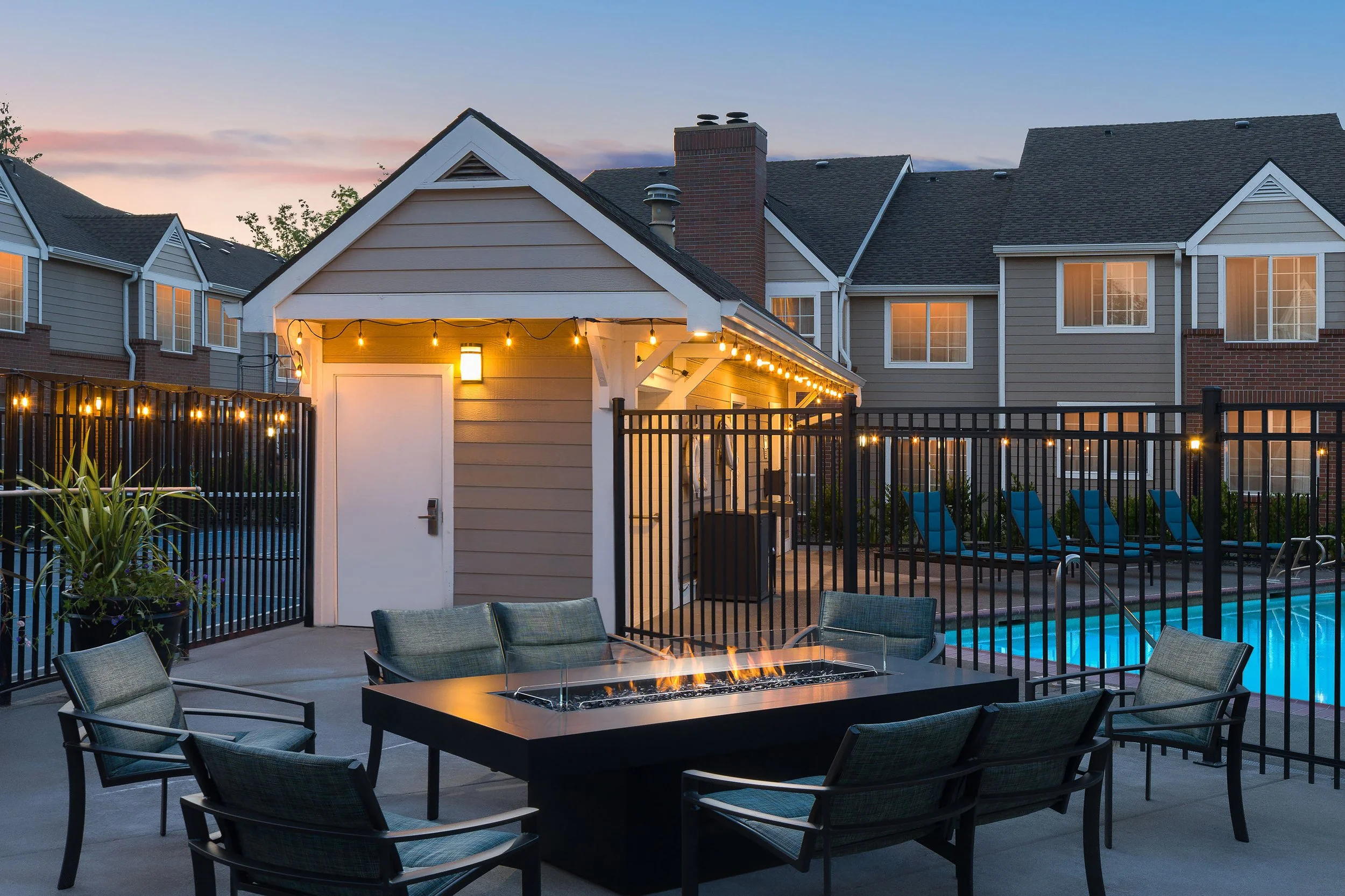 Hillsboro outdoor firepit.jpg