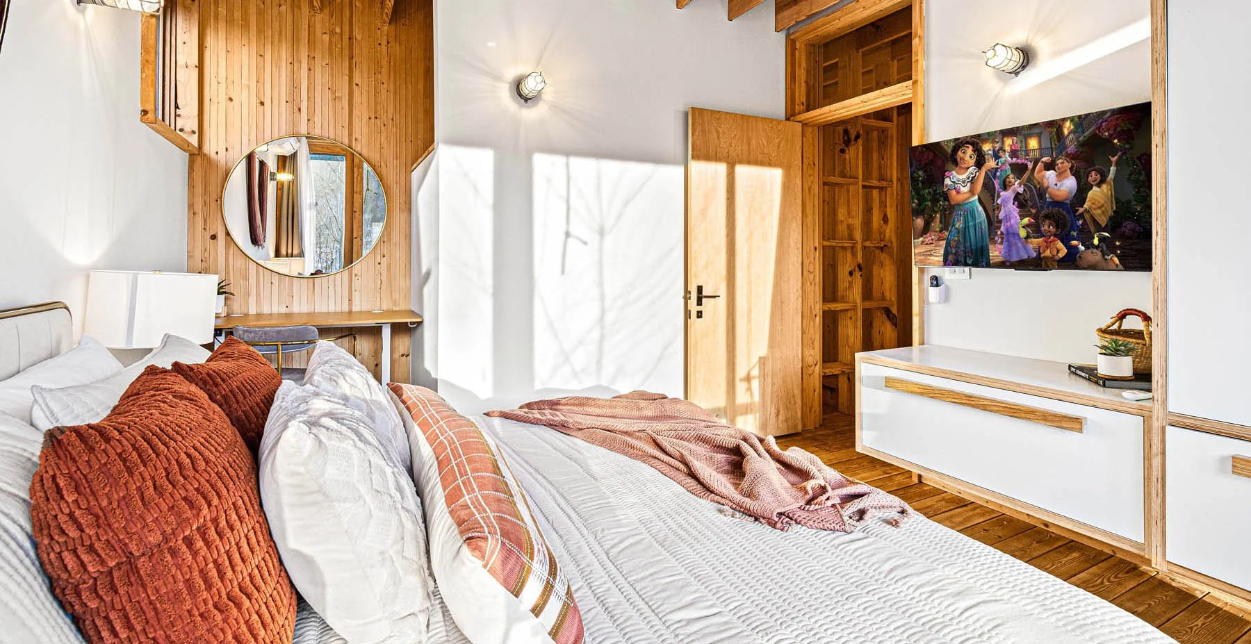 ARK-NORDIKA-Longhaus-Scandinavian-Bedroom-Floating-White-Wood-Storage.jpeg