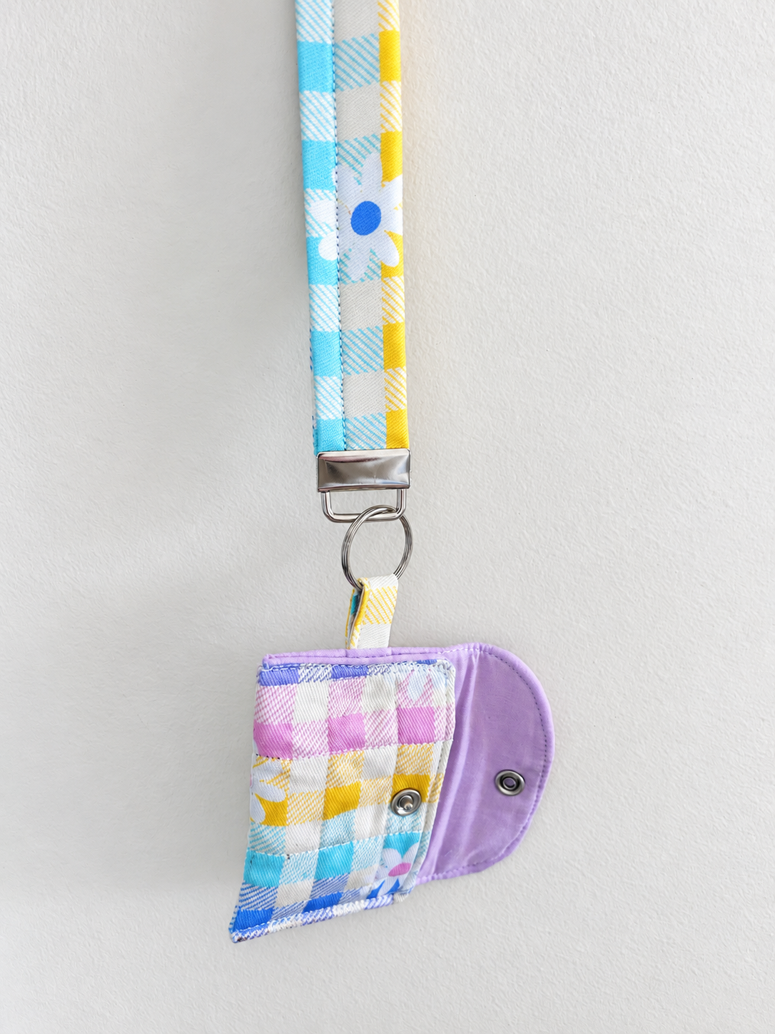 Handmade Fabric AirPods Case with Wristlet 🌿