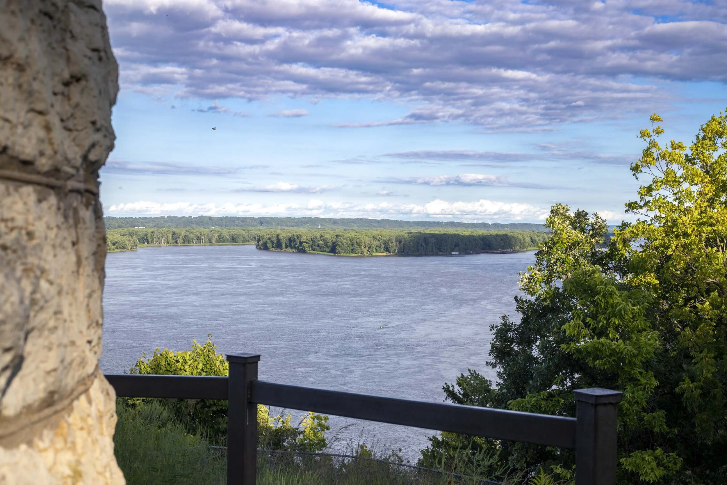 Dubuque Monument and Mississippi River South view