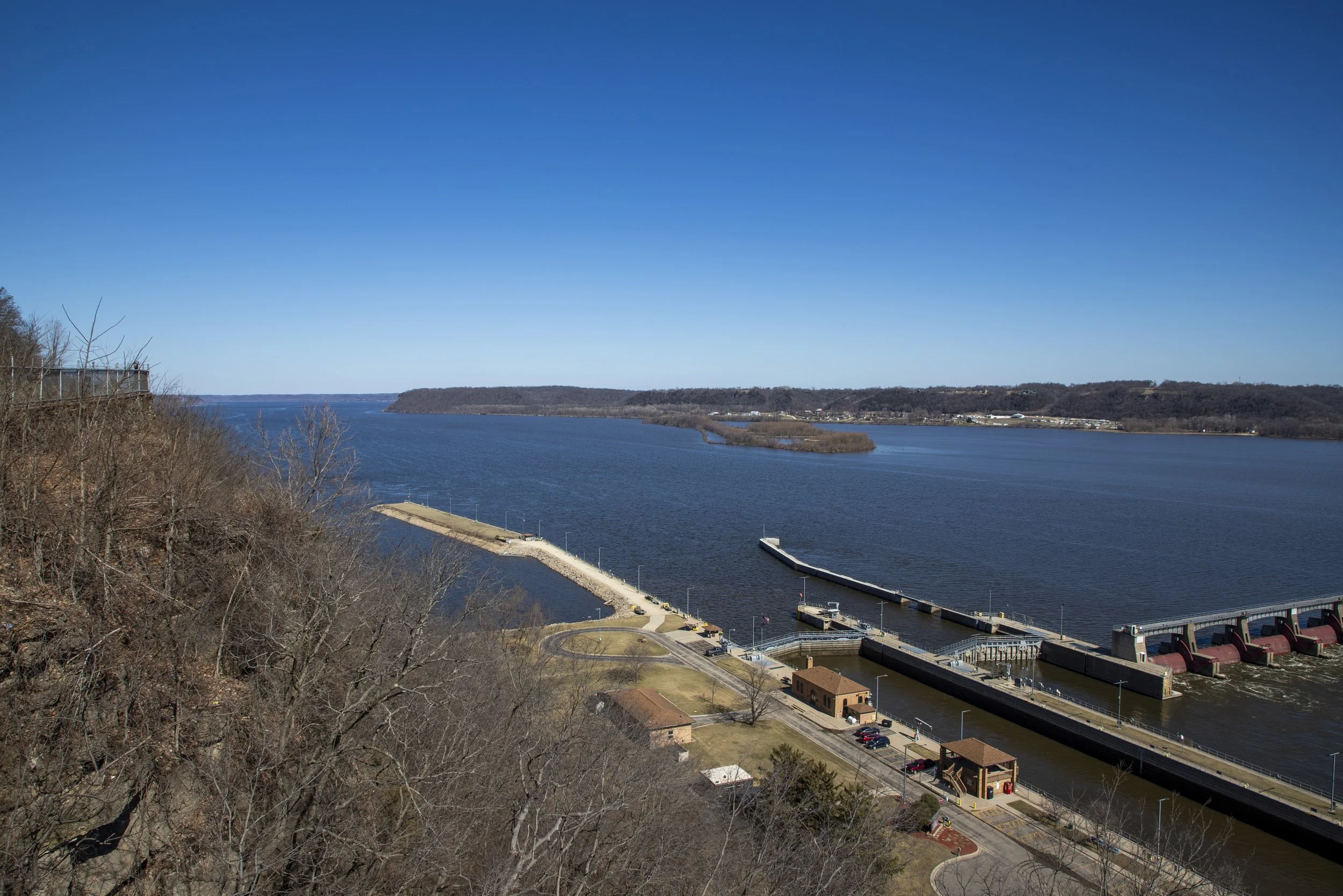 Eagle Point Park in Dubuque, Iowa, boasts panoramic views of the Mississippi River and landscape.